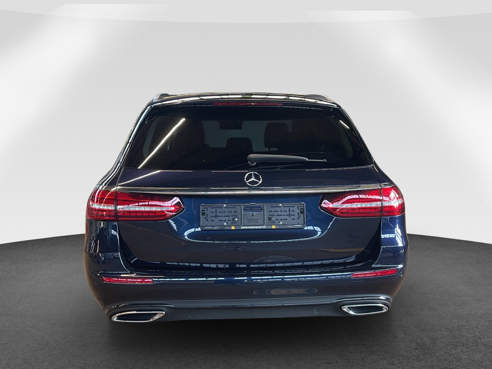 MERCEDES-BENZ E 220 d Avantgarde 4matic Kombi-image-4
