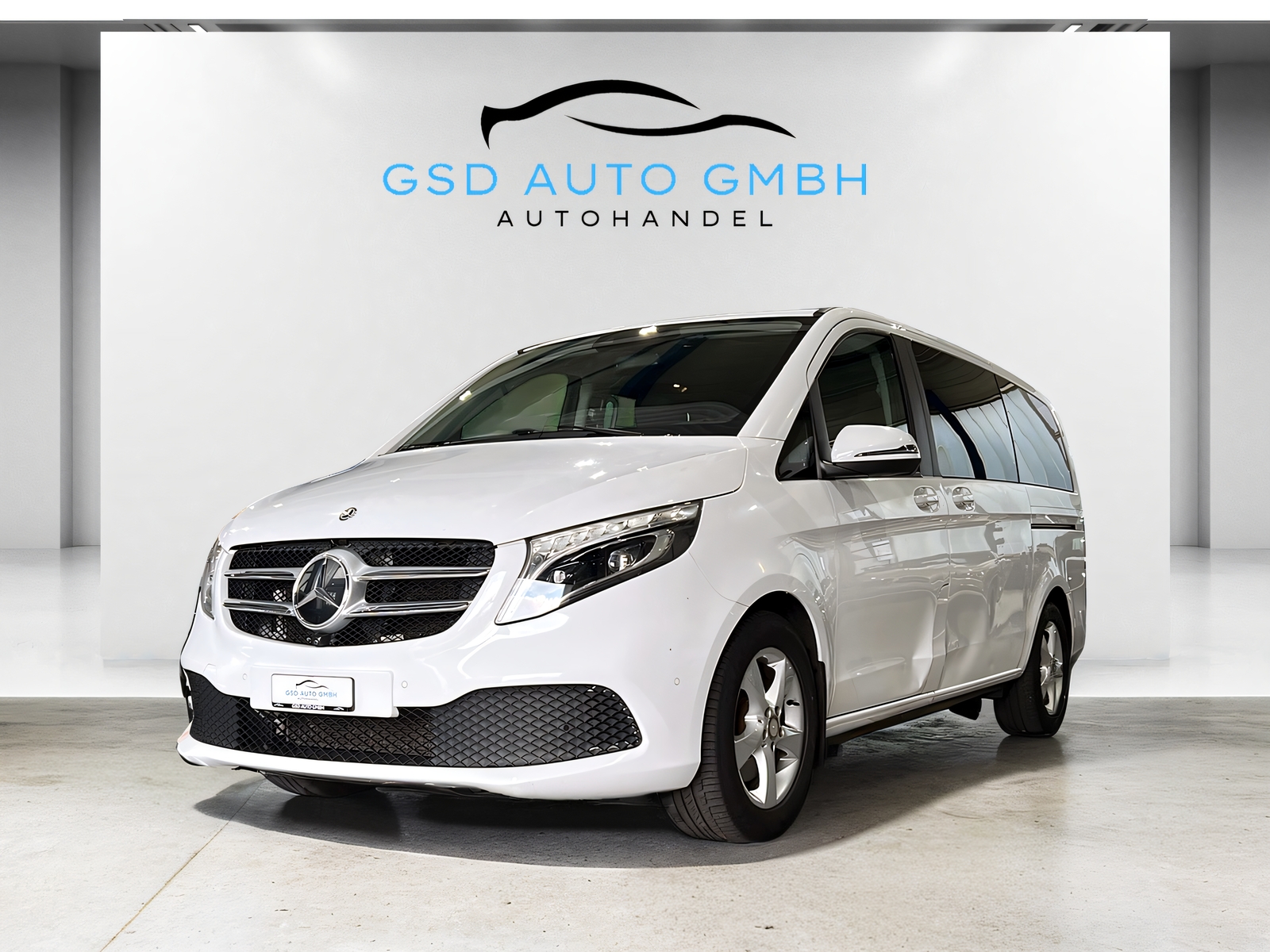 MERCEDES-BENZ V 300 d lang 4Matic 9G-Tronic**6-Plätzer,Anhängerkupplung,360 Kamera**-image-0