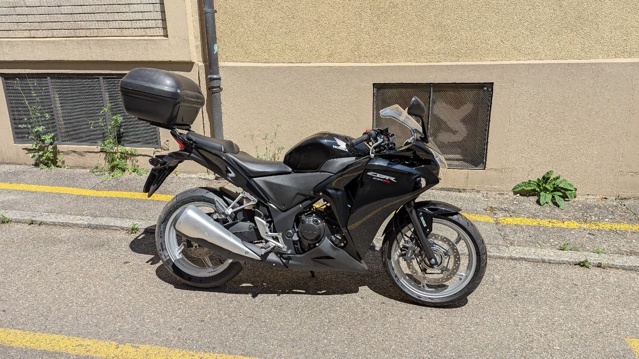 HONDA CBR 250 RA-image-7