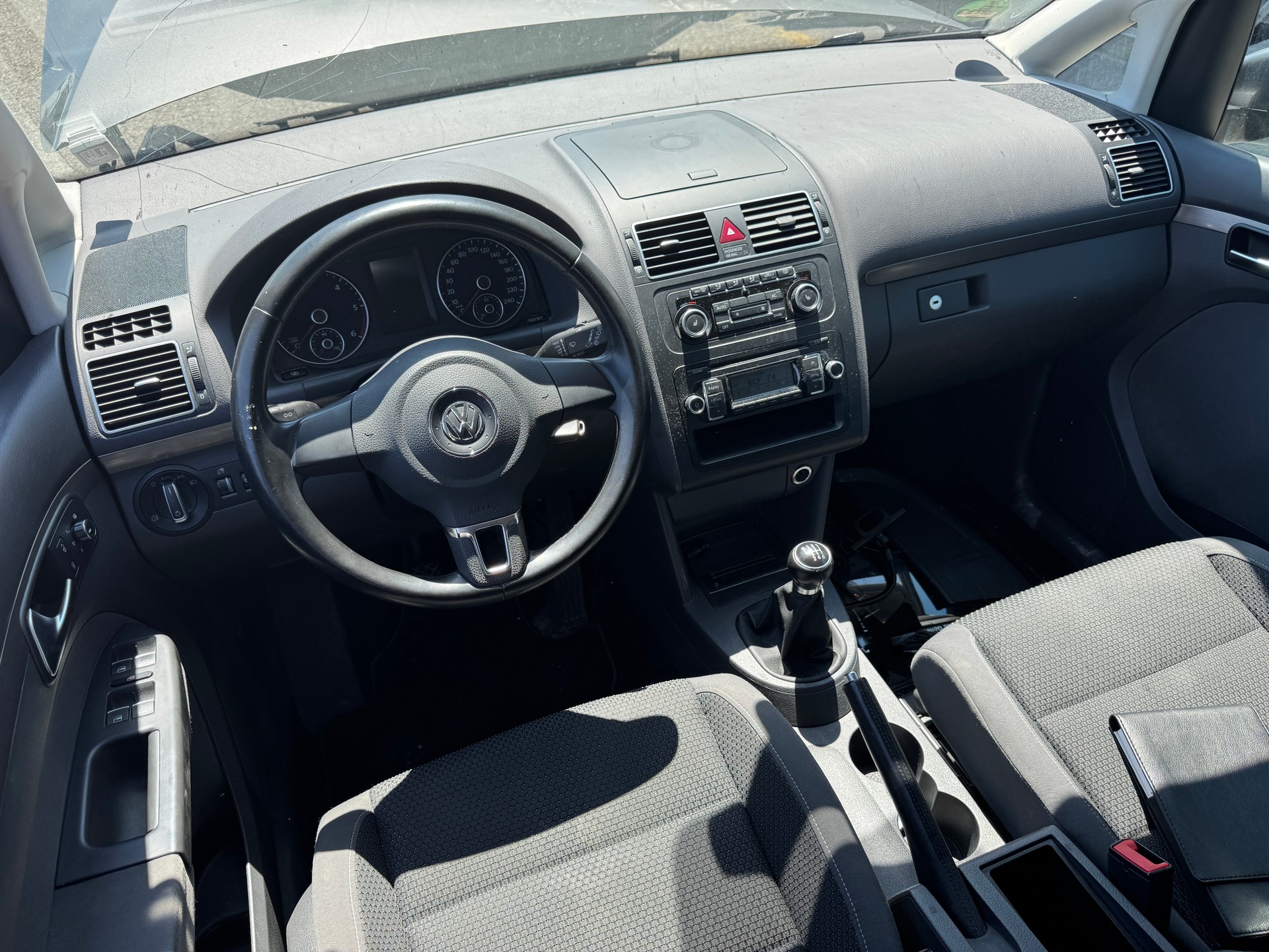 VW Touran 2.0 TDI Comfortline-image-10