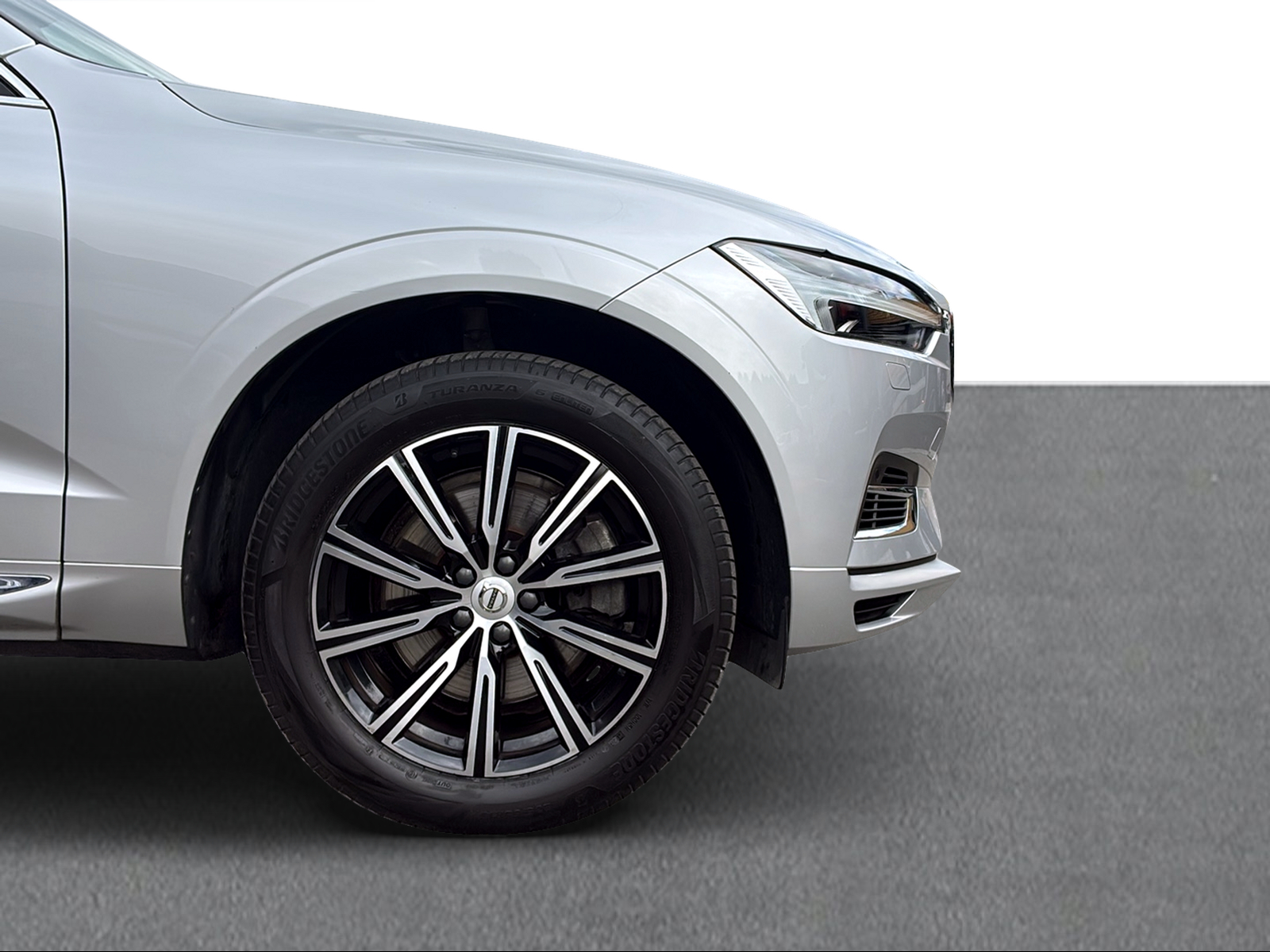 VOLVO XC60 2.0 T6 TE Inscription eAWD-image-15