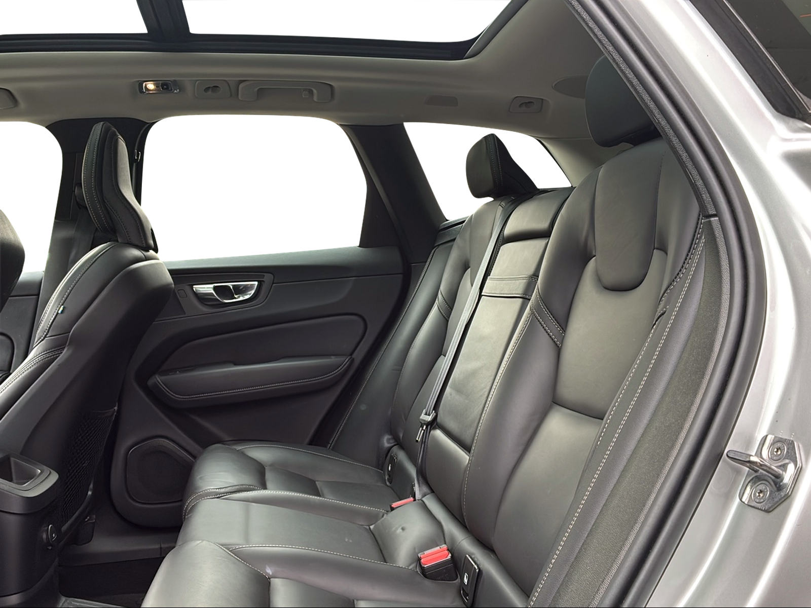VOLVO XC60 2.0 T6 TE Inscription eAWD-image-11