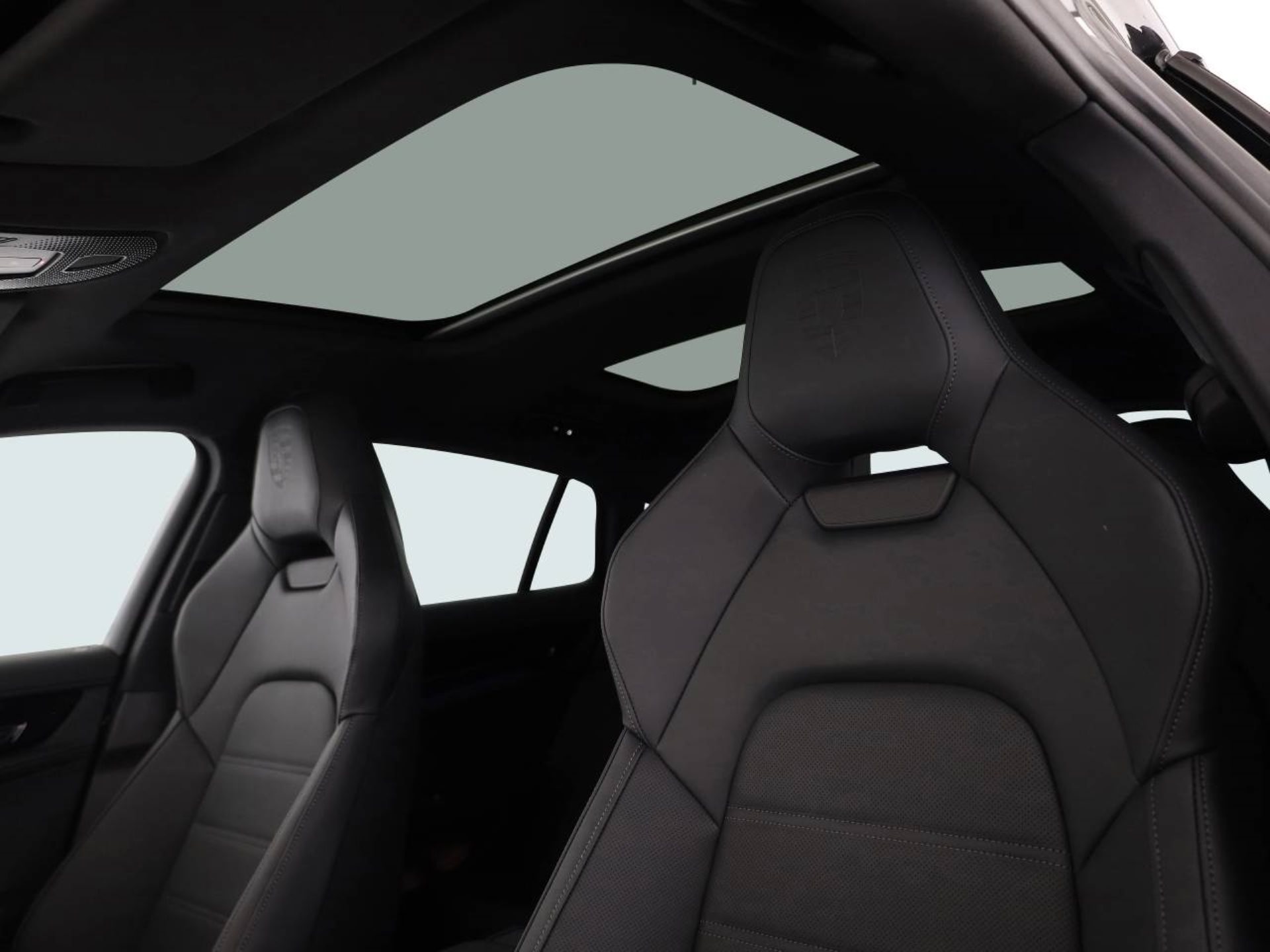 PORSCHE Panamera 4S E-Hybrid-image-9