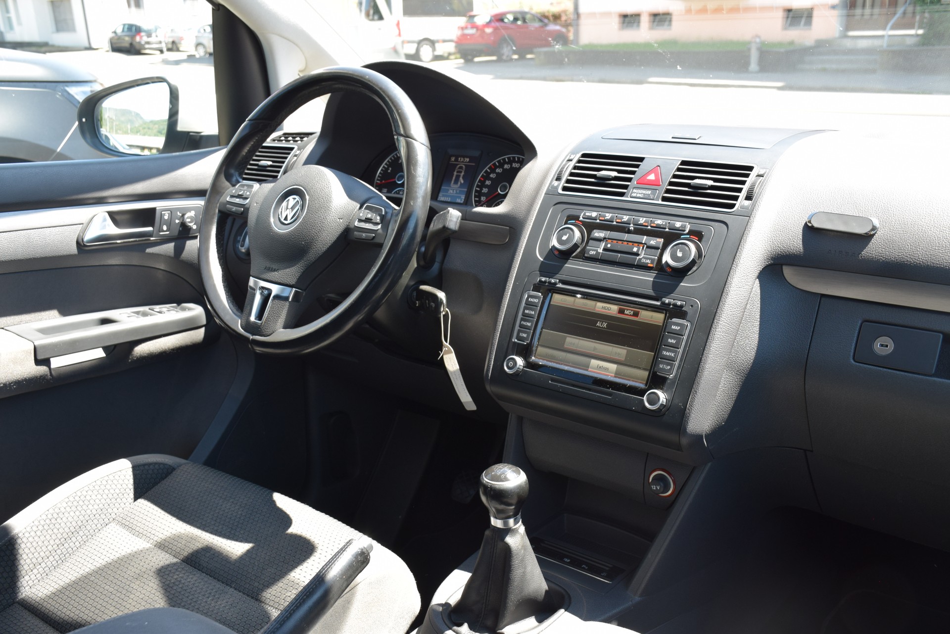 VW Touran 1.4 TSI Comfortline-image-12