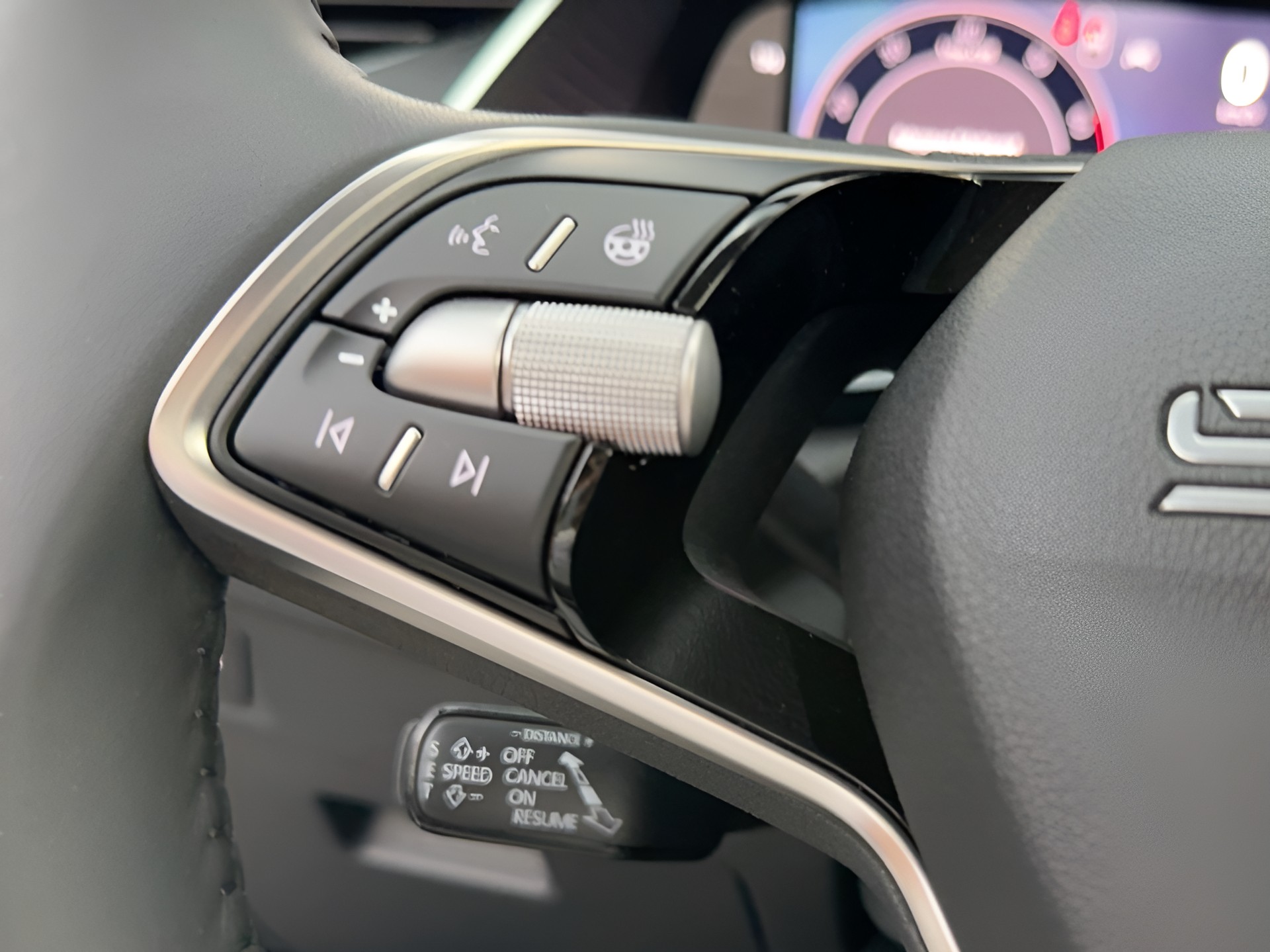 SKODA Octavia Combi 1.5 TSI mHEV DSG Selection-image-19