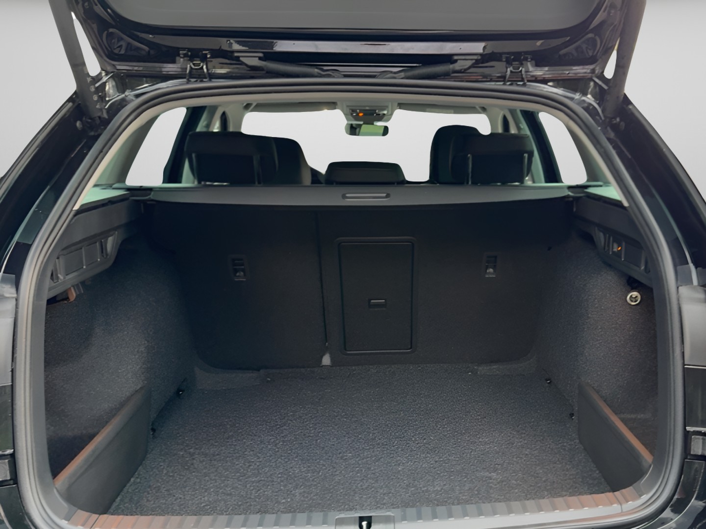 SKODA Octavia Combi 1.5 TSI mHEV DSG Selection-image-17