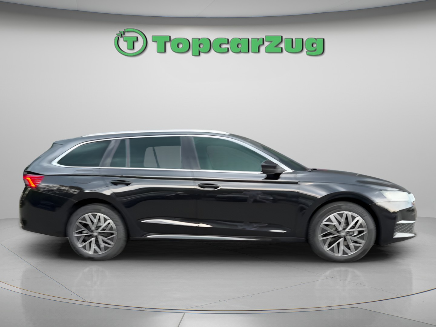 SKODA Octavia Combi 1.5 TSI mHEV DSG Selection-image-4