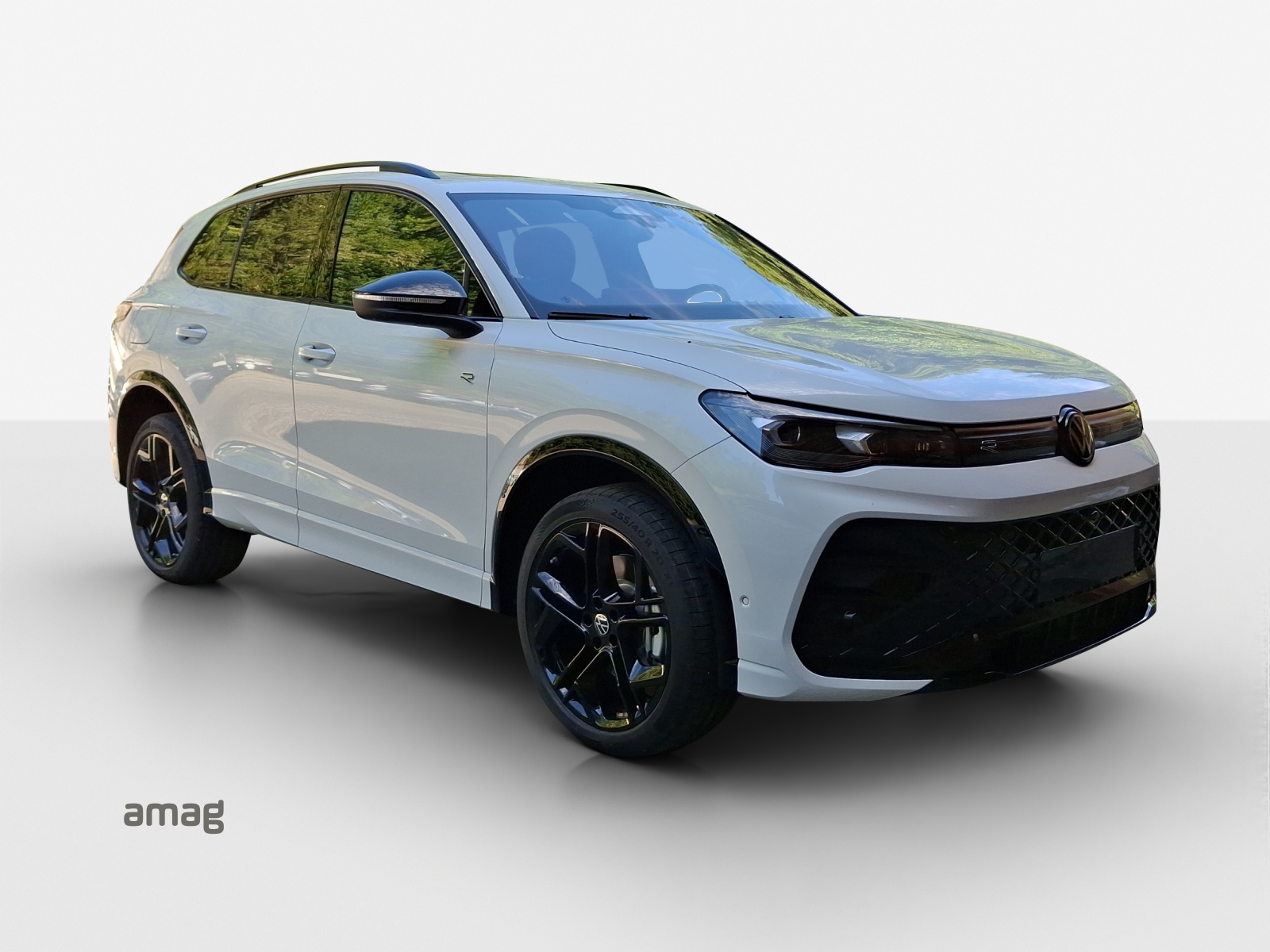 VW Tiguan 2.0 TSI DSG R-Line Plus 4Motion-image-5