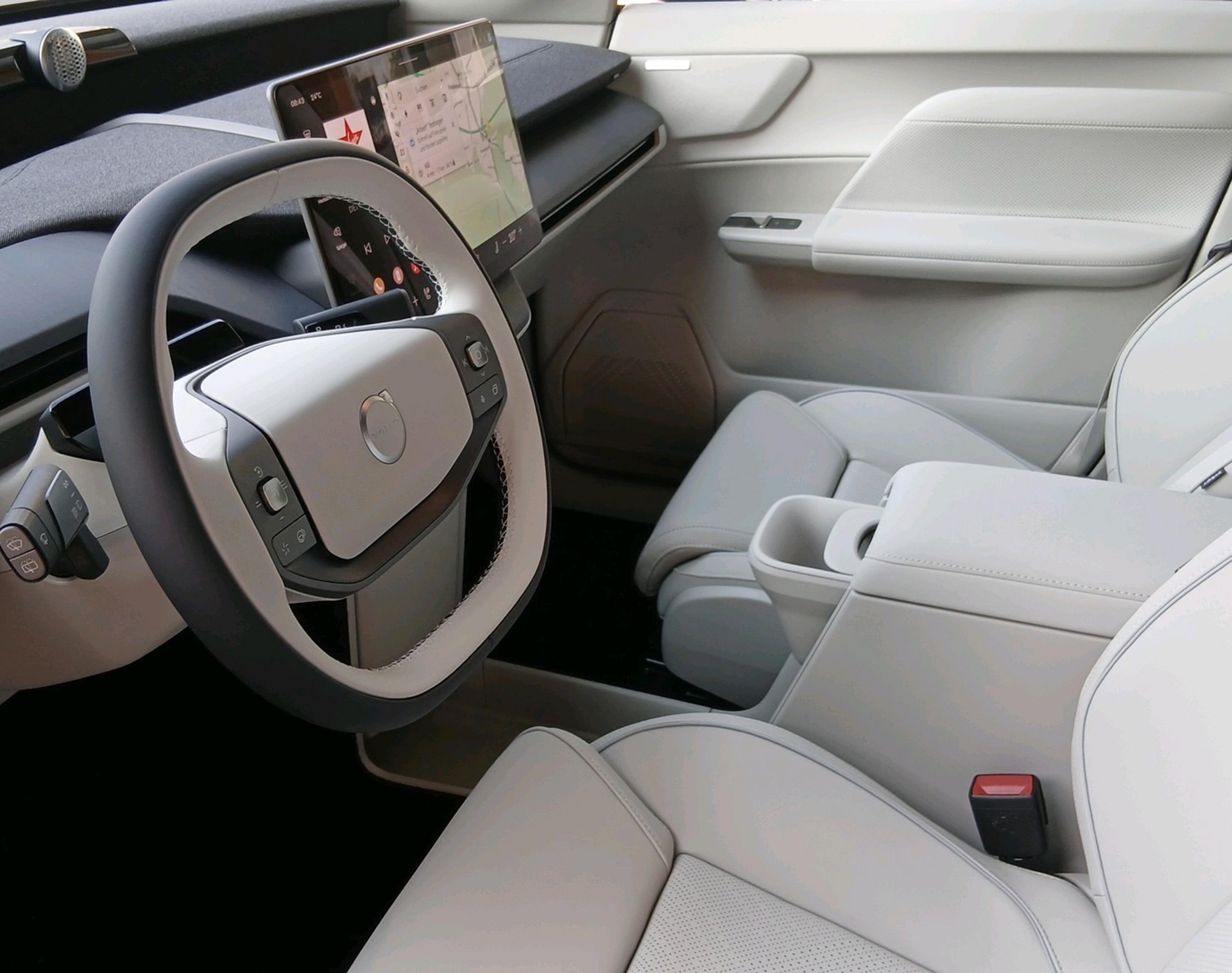 VOLVO EX60 Twin Ultra AWD-image-2