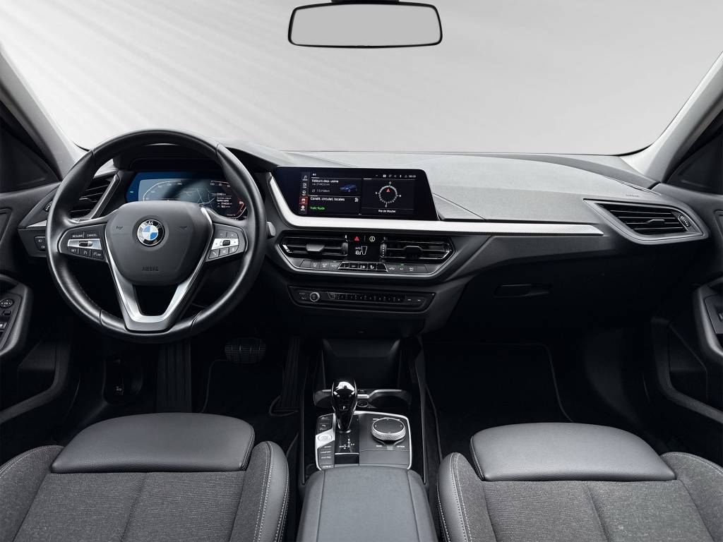 BMW 118i Sport Line Steptronic-image-6