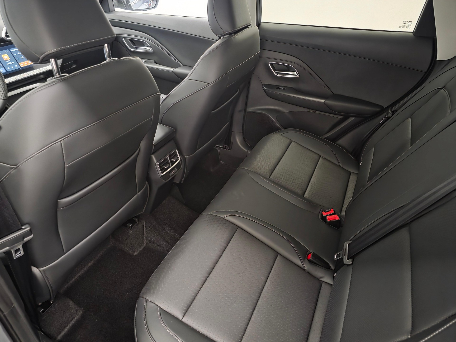 MG ZS 1.5 Hybrid+ Luxury-image-11