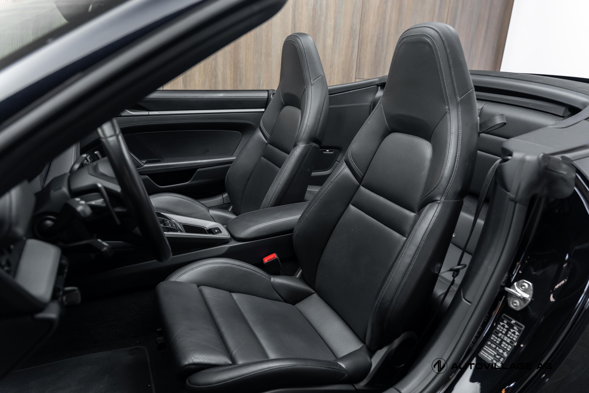 PORSCHE 911 Carrera 4 Cabriolet PDK-image-4