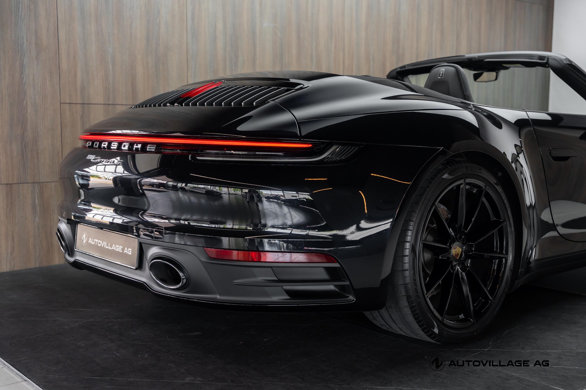 PORSCHE 911 Carrera 4 Cabriolet PDK-image-22