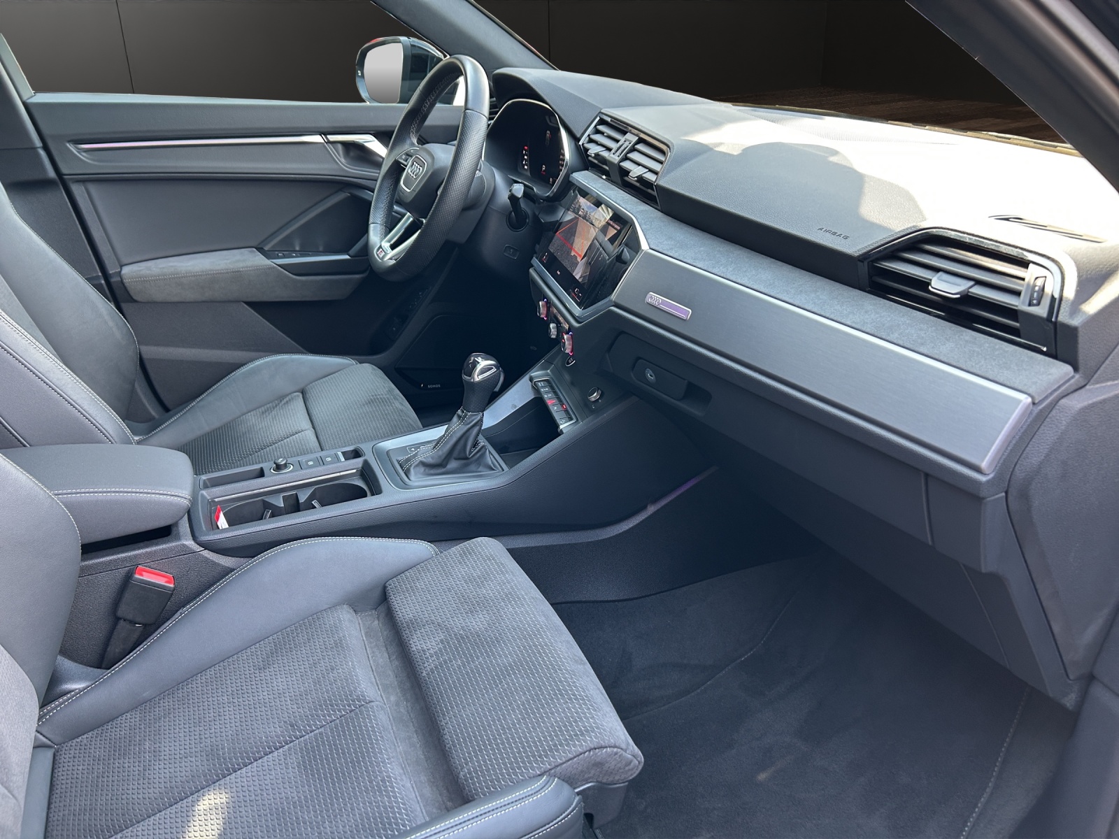 AUDI Q3 Sportback 35 TFSI S line Attraction S-tronic-image-15