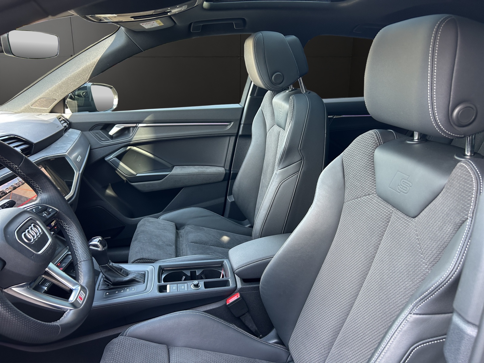 AUDI Q3 Sportback 35 TFSI S line Attraction S-tronic-image-8