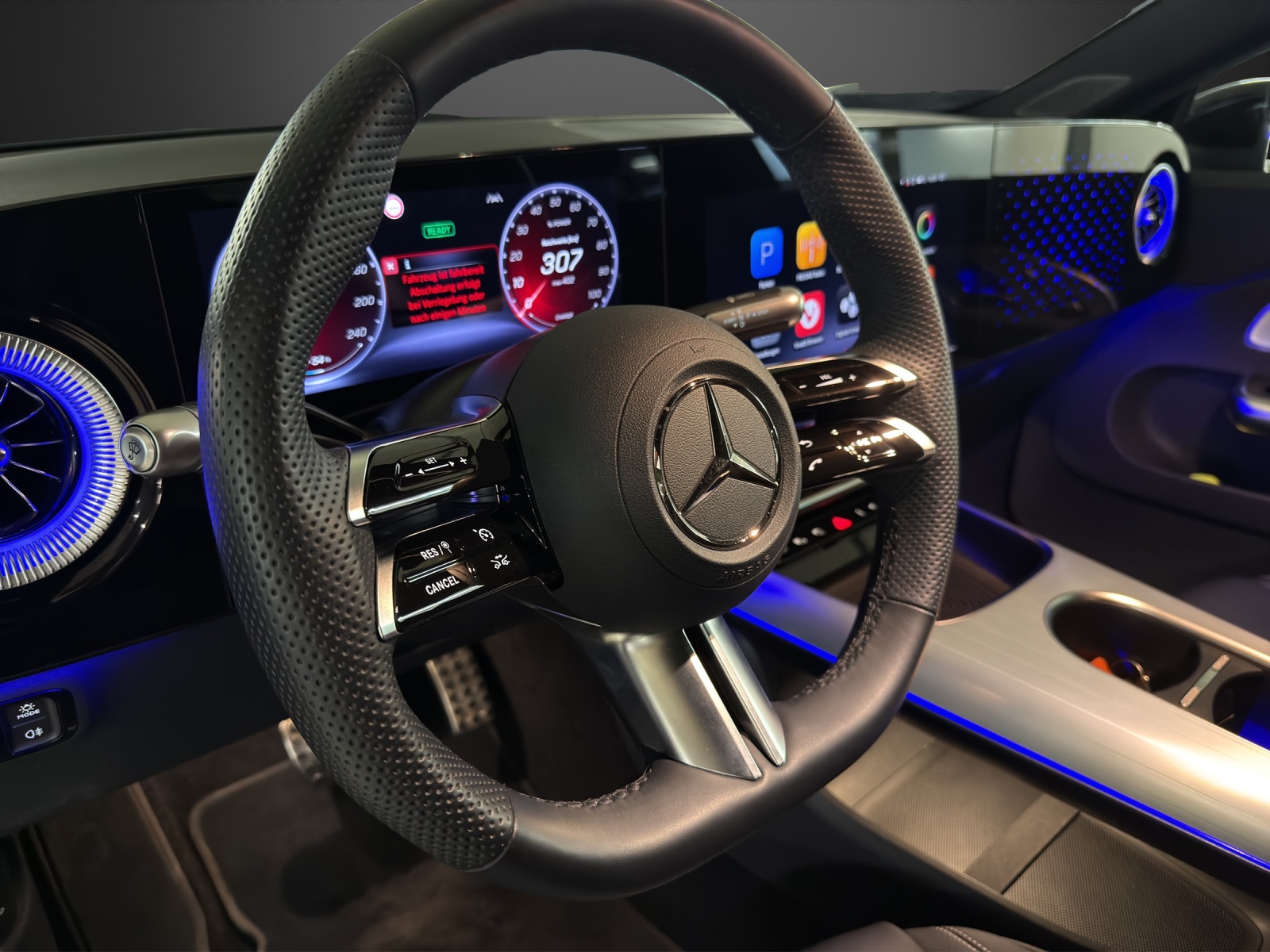 MERCEDES-BENZ CLA 350 4 Matic 85 kWh EQ-image-11