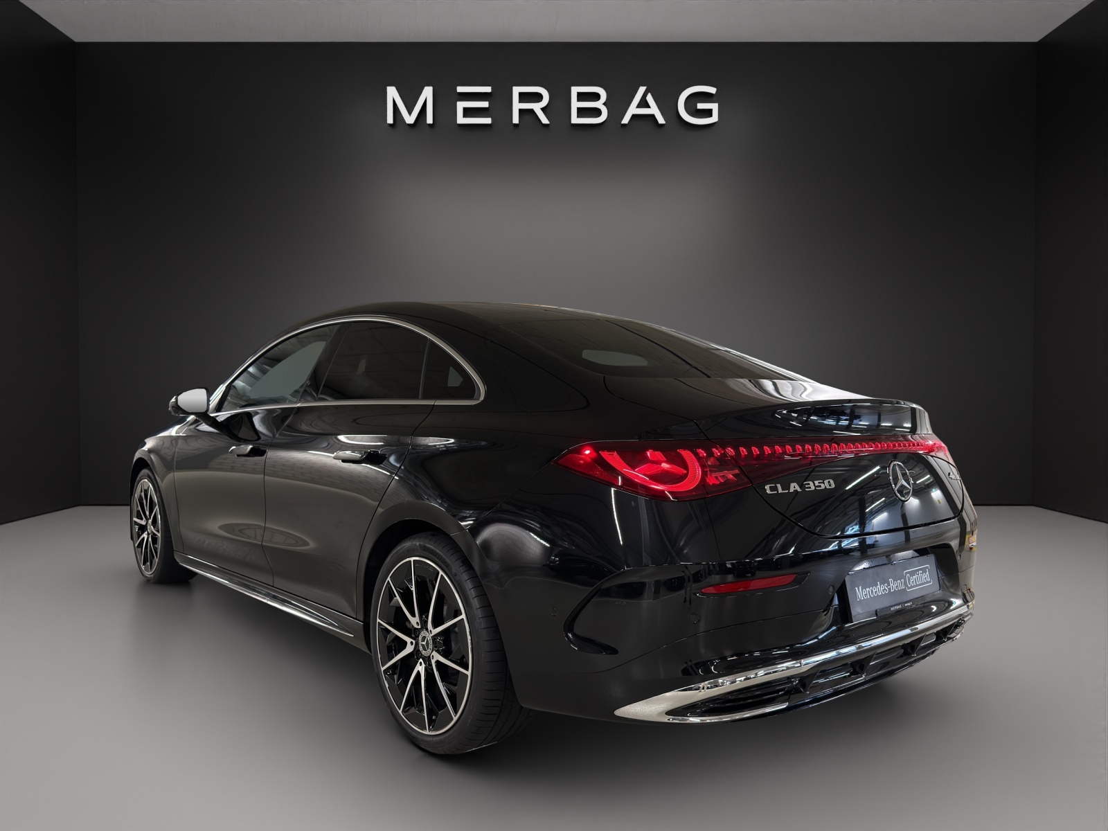 MERCEDES-BENZ CLA 350 4 Matic 85 kWh EQ-image-5