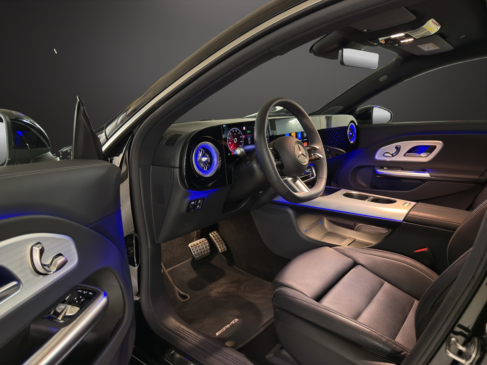MERCEDES-BENZ CLA 350 4 Matic 85 kWh EQ-image-13