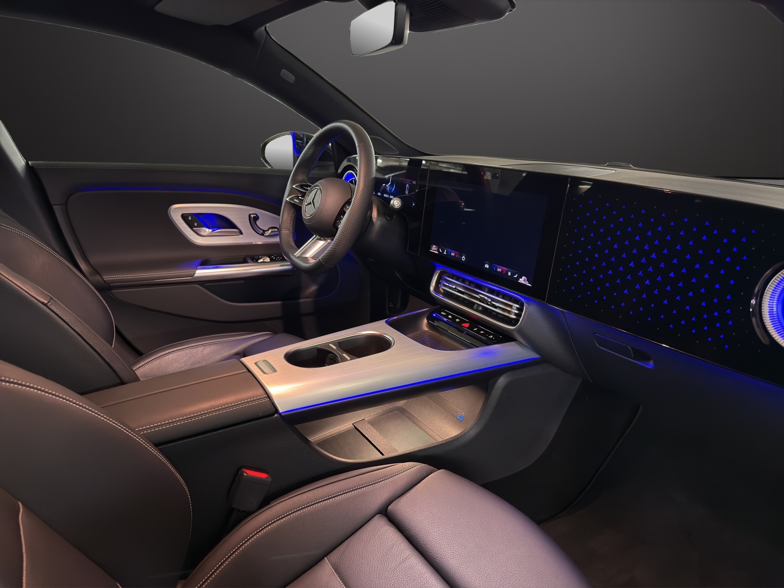 MERCEDES-BENZ CLA 350 4 Matic 85 kWh EQ-image-12