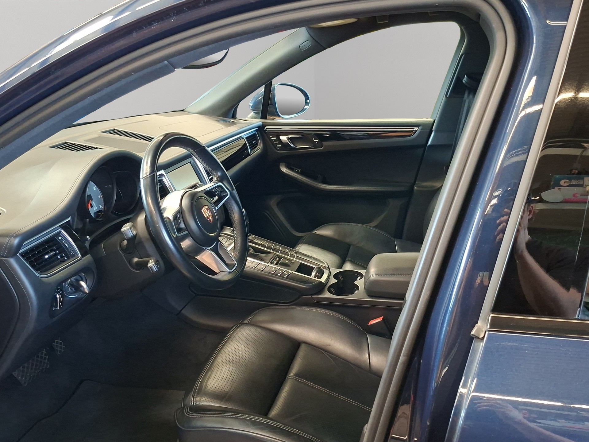 PORSCHE Macan S PDK-image-8