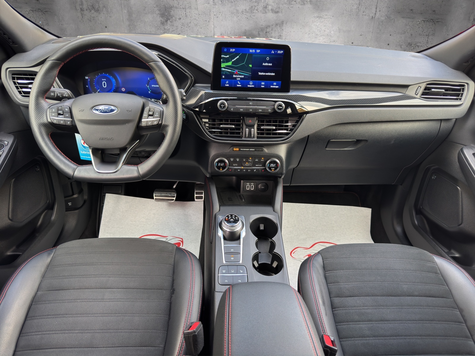 FORD Kuga 2.0 TDCi EcoBlue ST-Line X 4WD-image-9