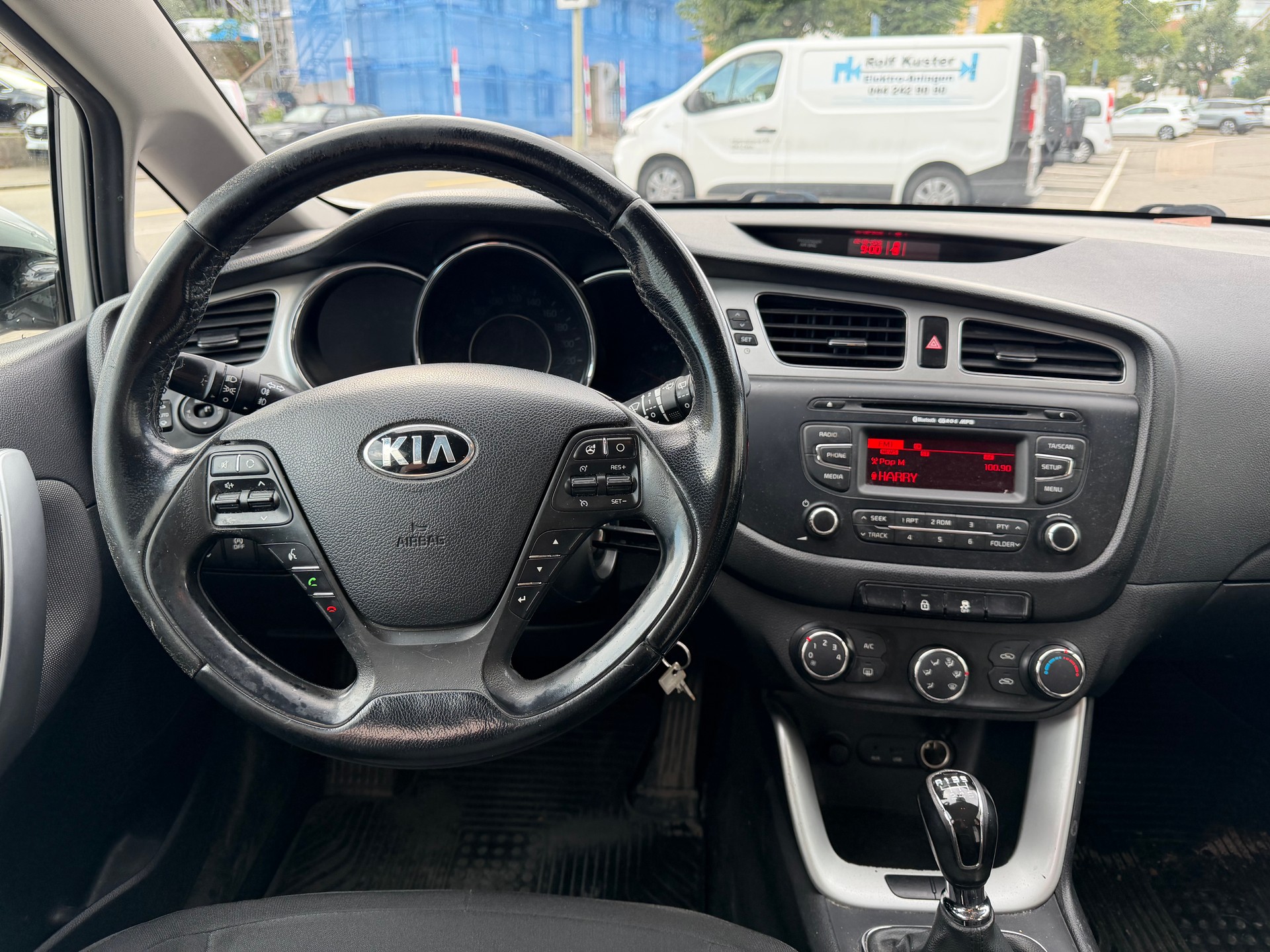 KIA Cee'd Sportswagon 1.6 GDi Trend-image-9