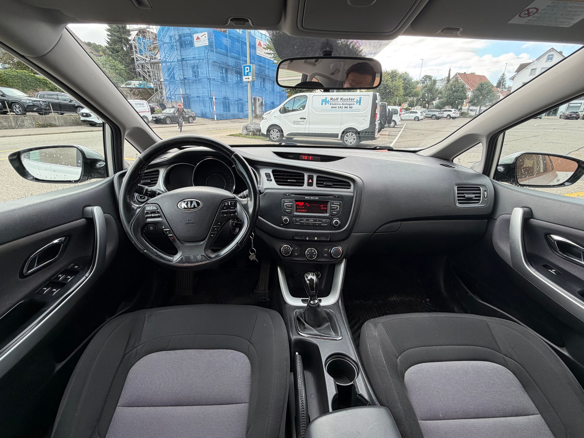 KIA Cee'd Sportswagon 1.6 GDi Trend-image-8