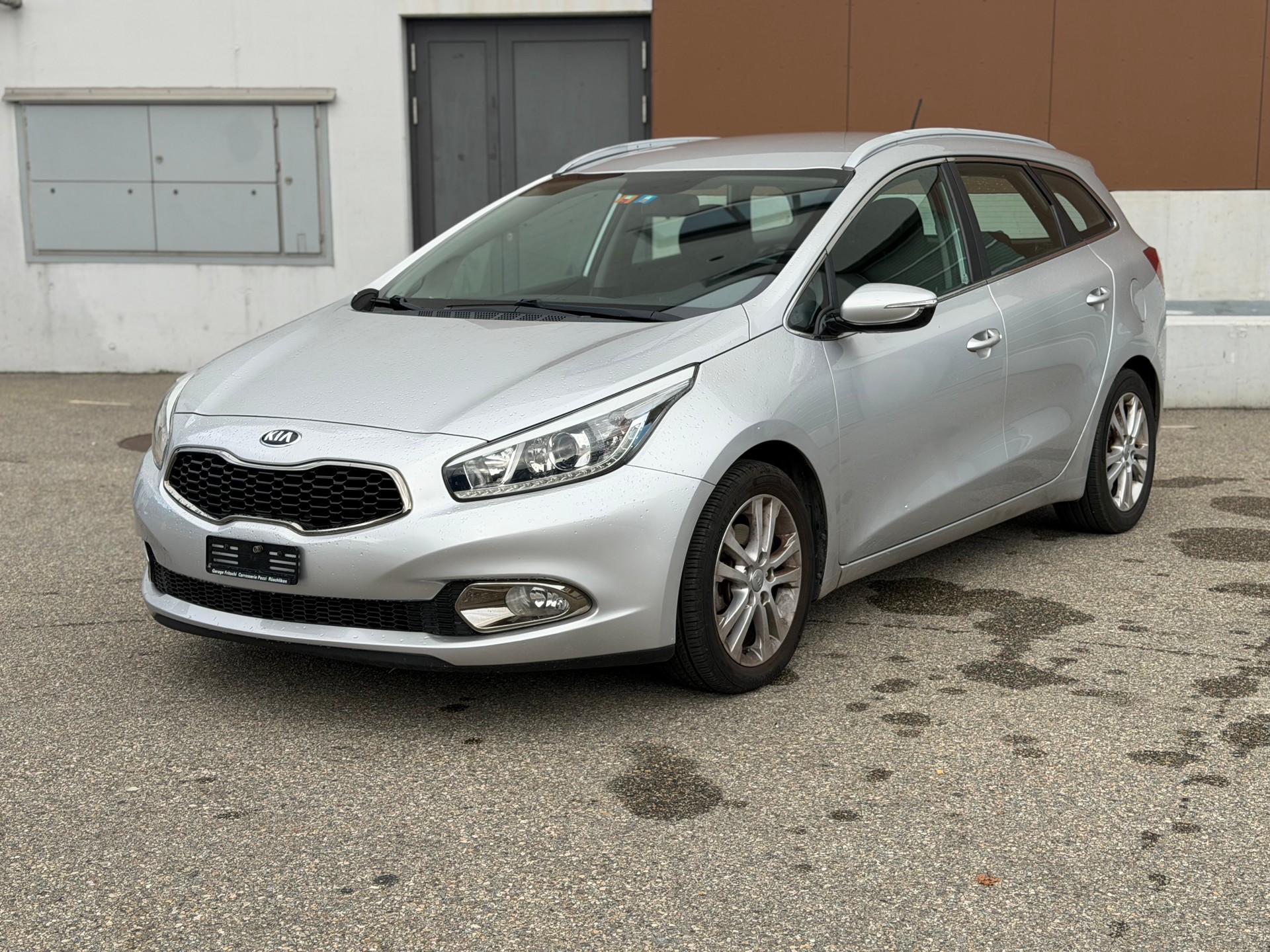 KIA Cee'd Sportswagon 1.6 GDi Trend-image-0