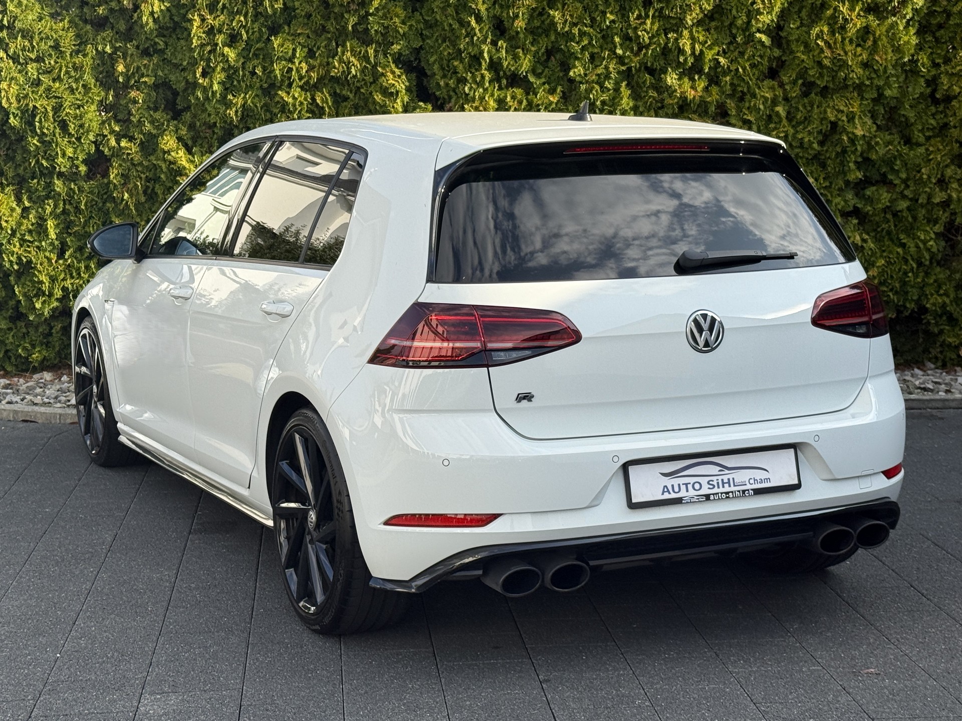 VW Golf 2.0 TSI R 4Motion / Face Lift - Digital-Cockpit / Frisch ab MFK-image-12