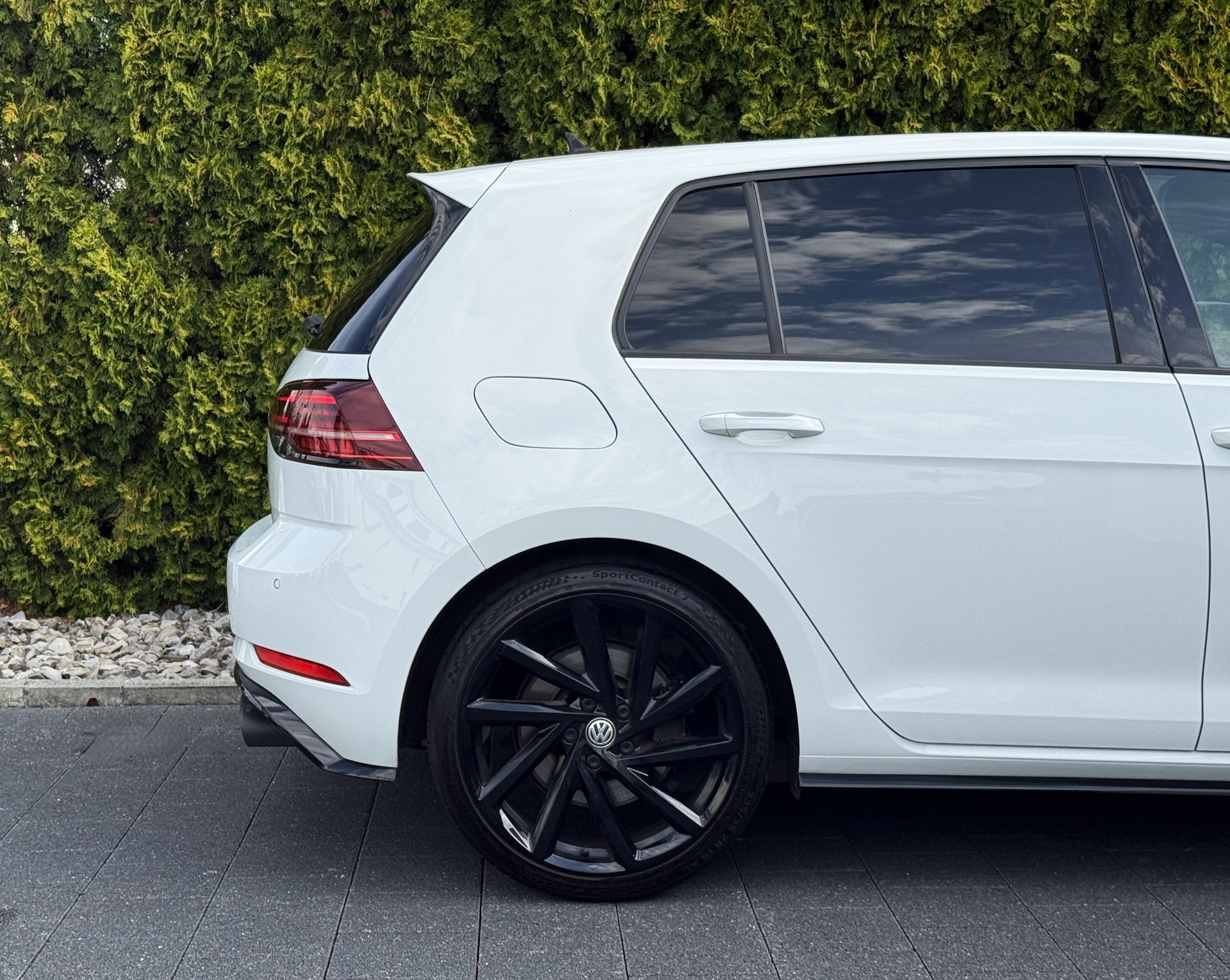 VW Golf 2.0 TSI R 4Motion / Face Lift - Digital-Cockpit / Frisch ab MFK-image-10