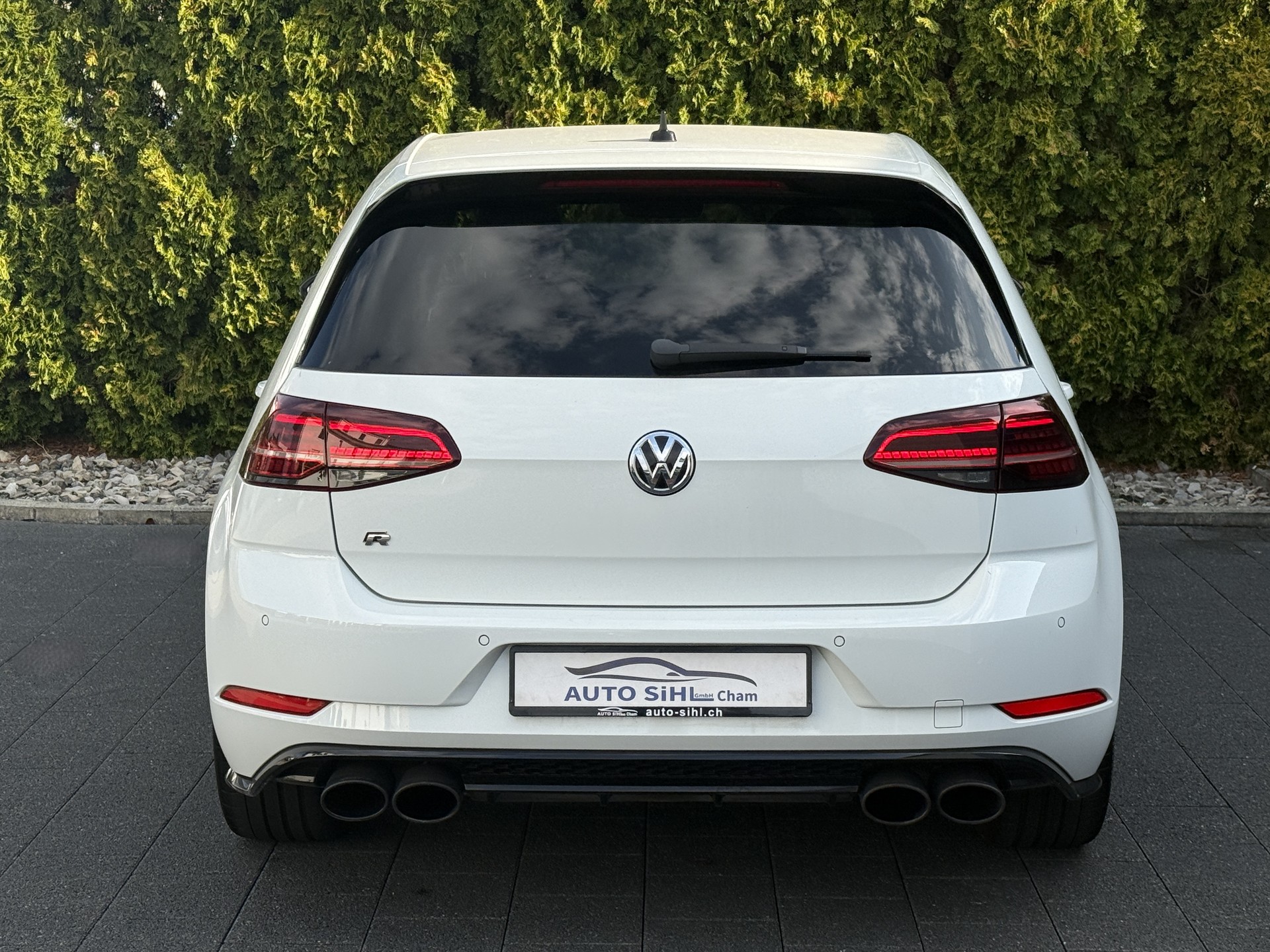 VW Golf 2.0 TSI R 4Motion / Face Lift - Digital-Cockpit / Frisch ab MFK-image-14