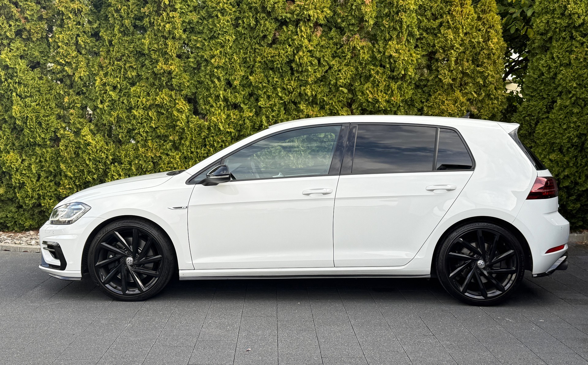 VW Golf 2.0 TSI R 4Motion / Face Lift - Digital-Cockpit / Frisch ab MFK-image-6