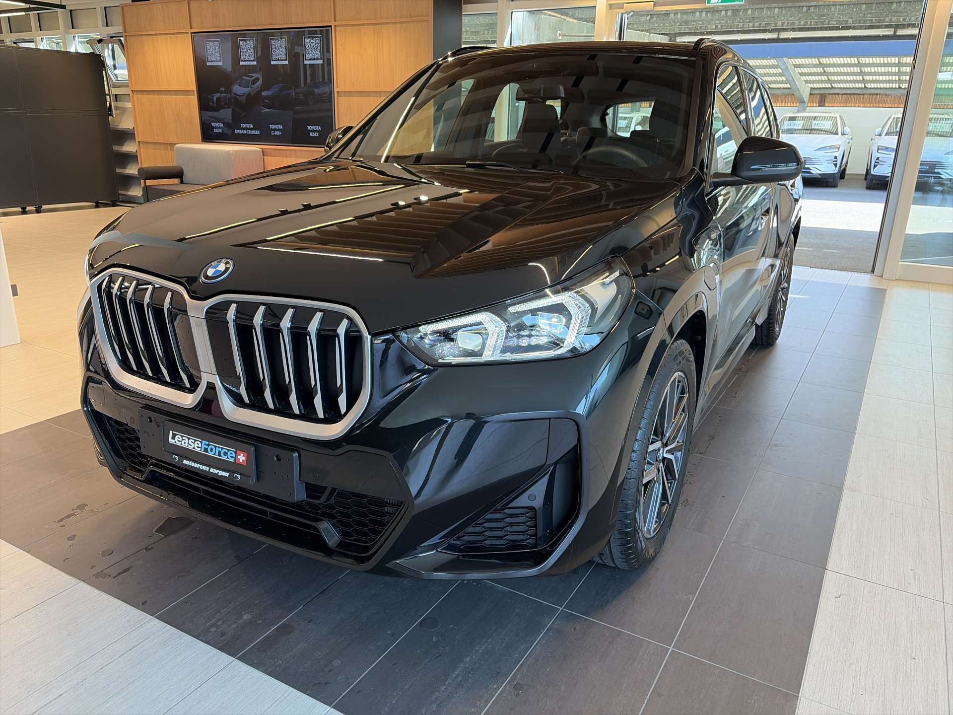 BMW X1 xDrive 25e M Sport 245PS Automat-image-0