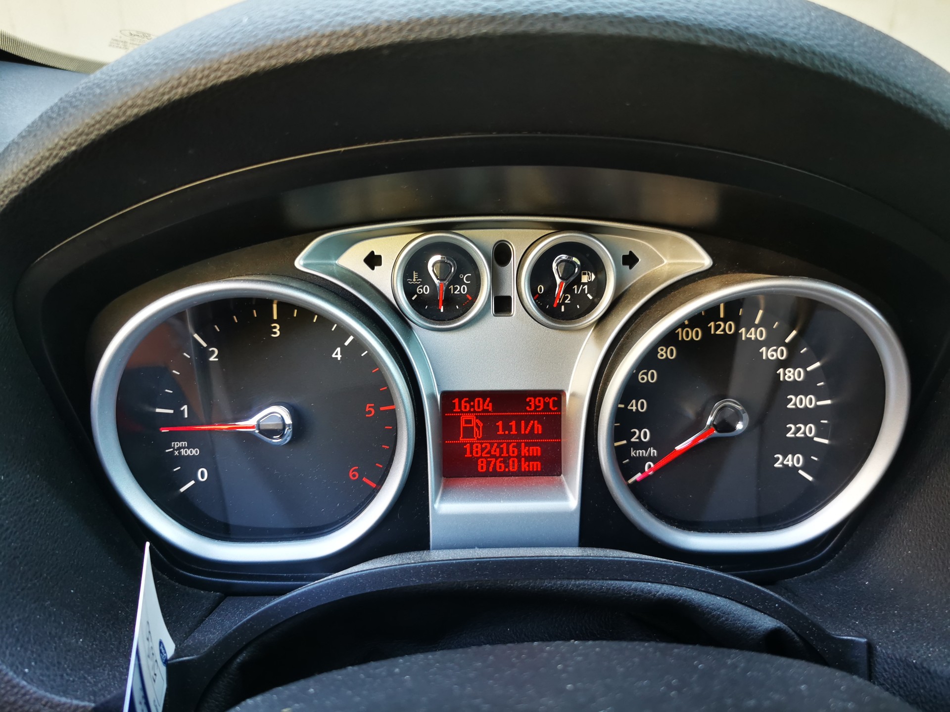 FORD Kuga 2.0 TDCi Carving 4WD-image-12