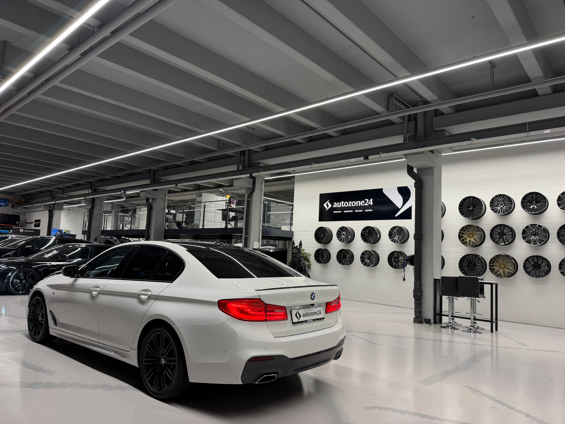 BMW 530d xDrive SAG *M-Sport*Driving Assistant Plus*AHK*Frisch ab MFK*Garantie*-image-7