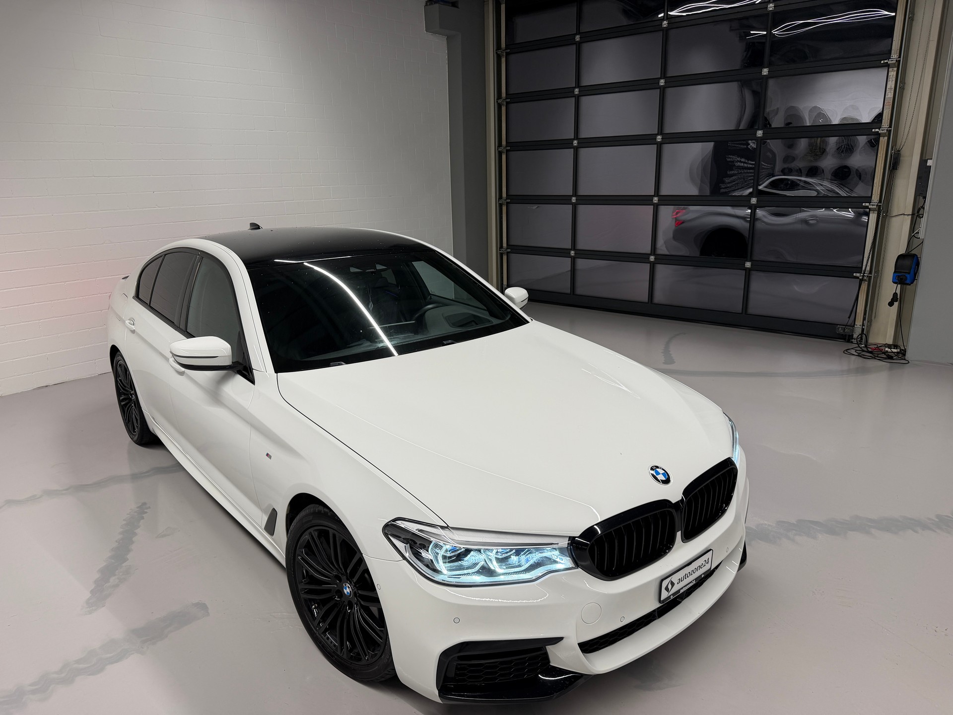BMW 530d xDrive SAG *M-Sport*Driving Assistant Plus*AHK*Frisch ab MFK*Garantie*-image-11