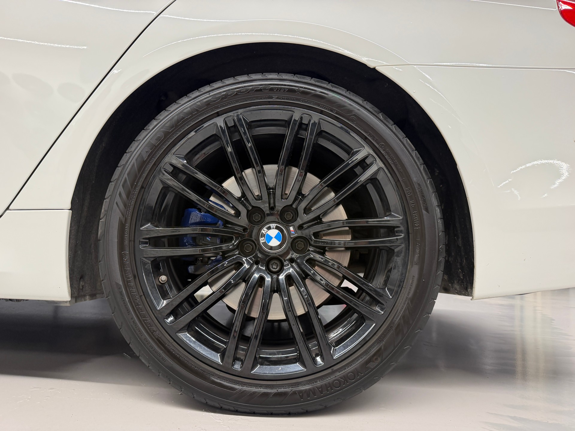 BMW 530d xDrive SAG *M-Sport*Driving Assistant Plus*AHK*Frisch ab MFK*Garantie*-image-13