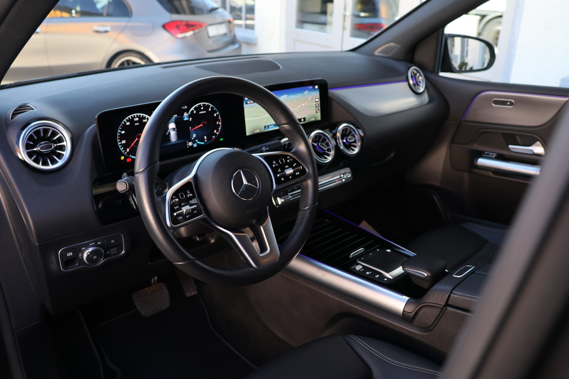MERCEDES-BENZ B 200 Progressive Night Star 7G-DCT (CH)-image-8