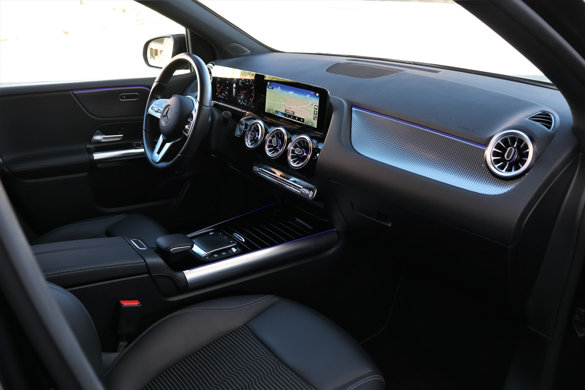 MERCEDES-BENZ B 200 Progressive Night Star 7G-DCT (CH)-image-14
