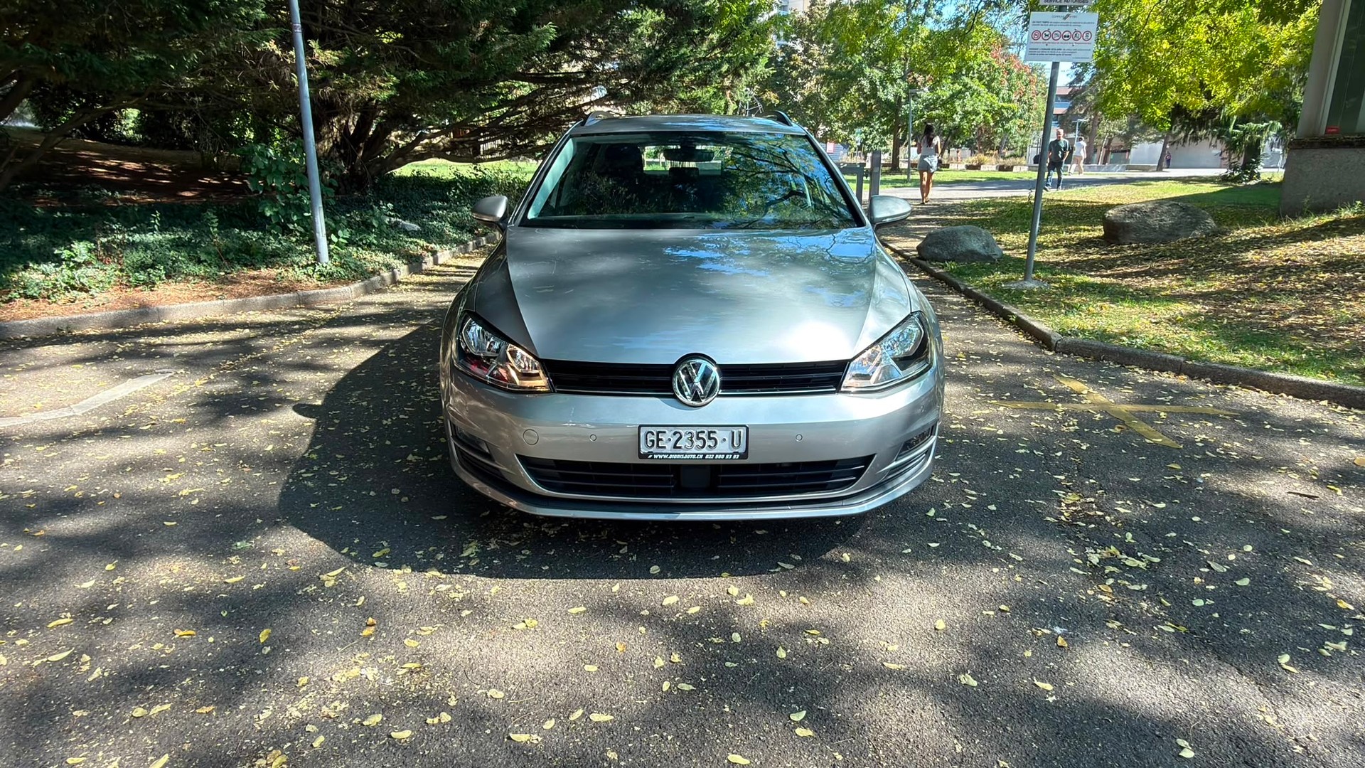 VW Golf Variant 1.4 TSI Comfortline DSG-image-1