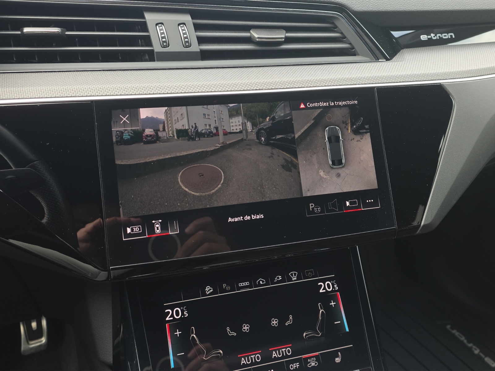 AUDI Q8 Sportback 55 e-tron Black Edition quattro-image-10