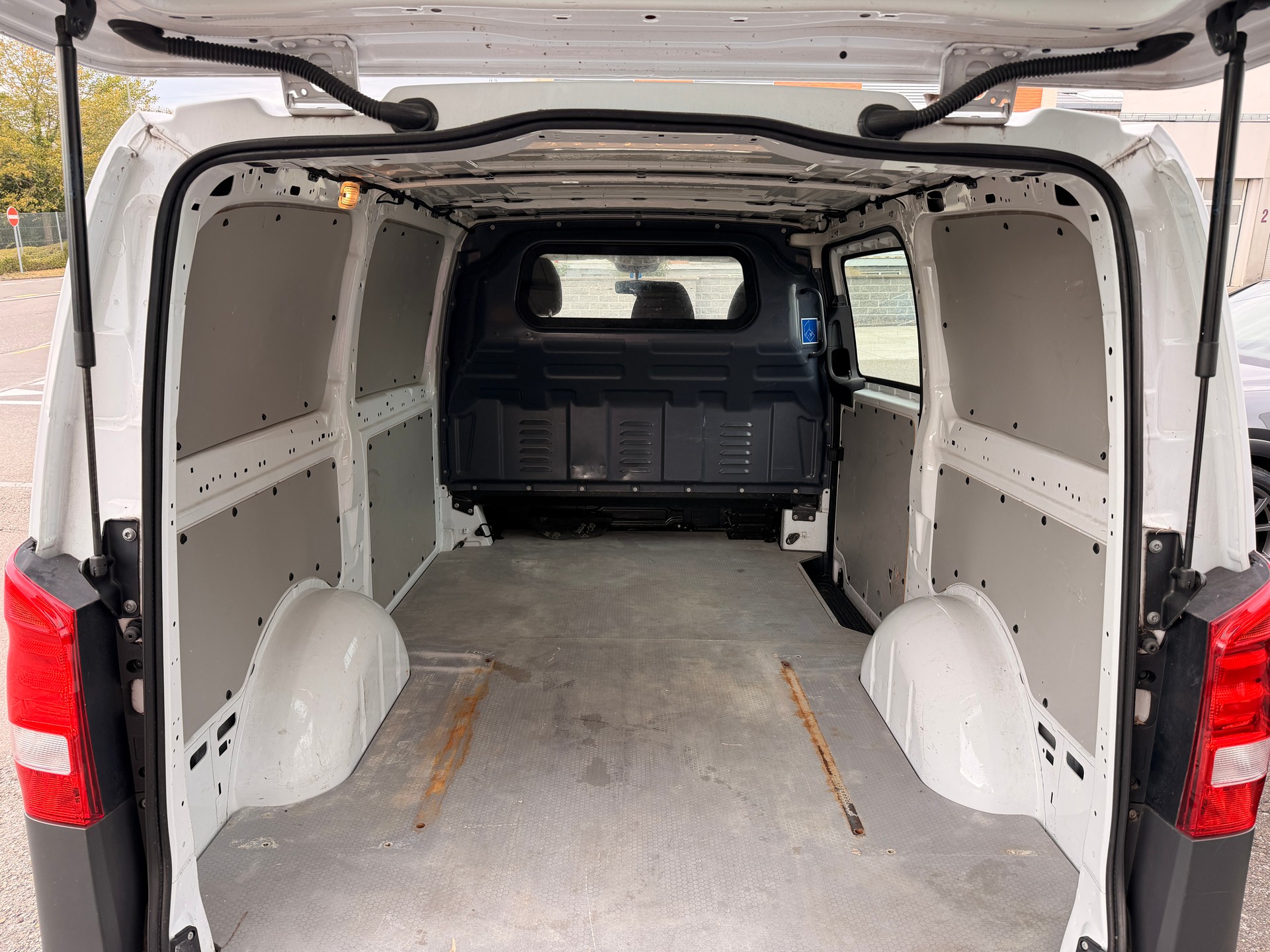 MERCEDES-BENZ Vito 110 CDI Lang Worker-image-5