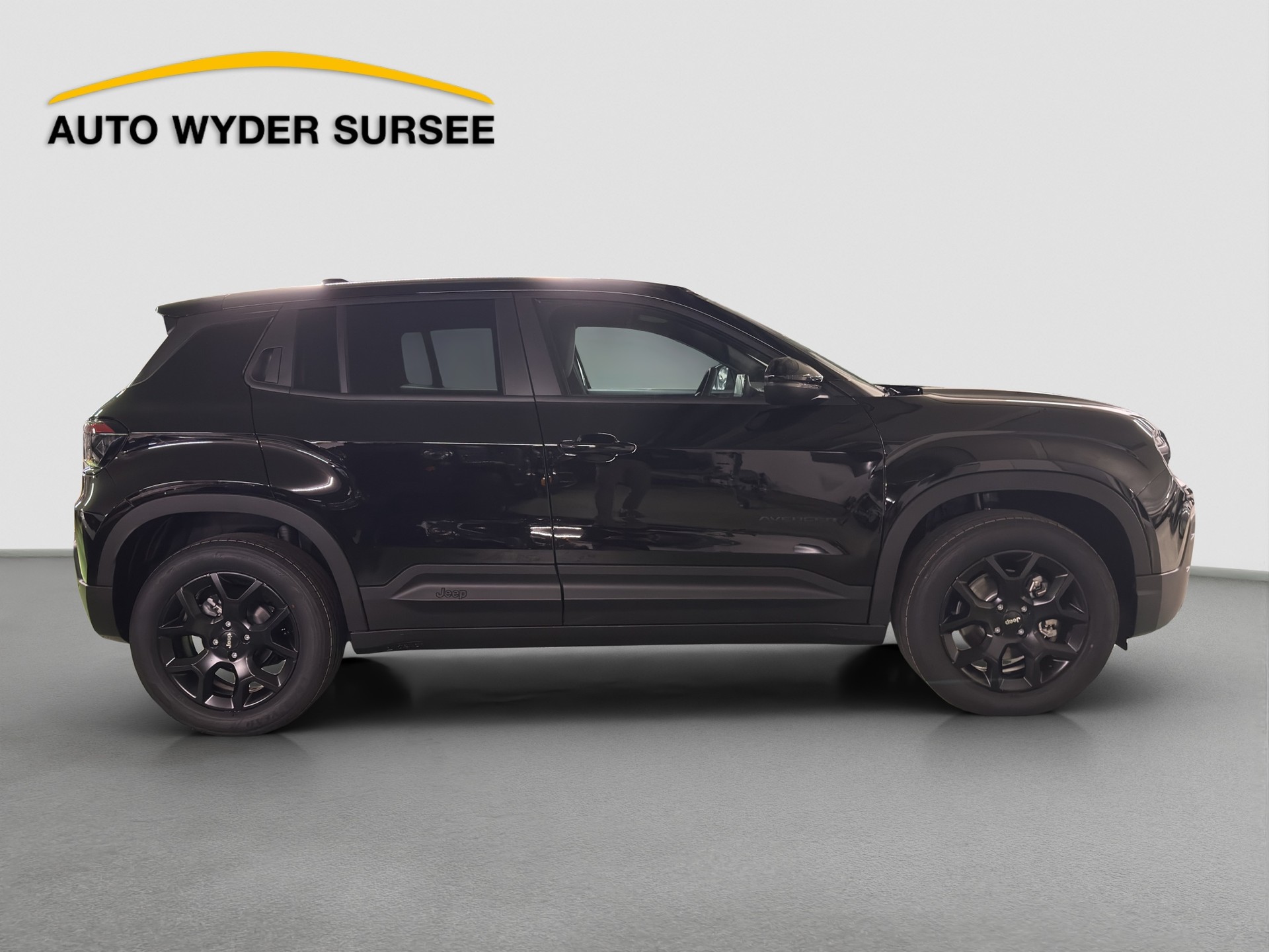 JEEP Avenger 1.2 MHEV Black Edition-image-6