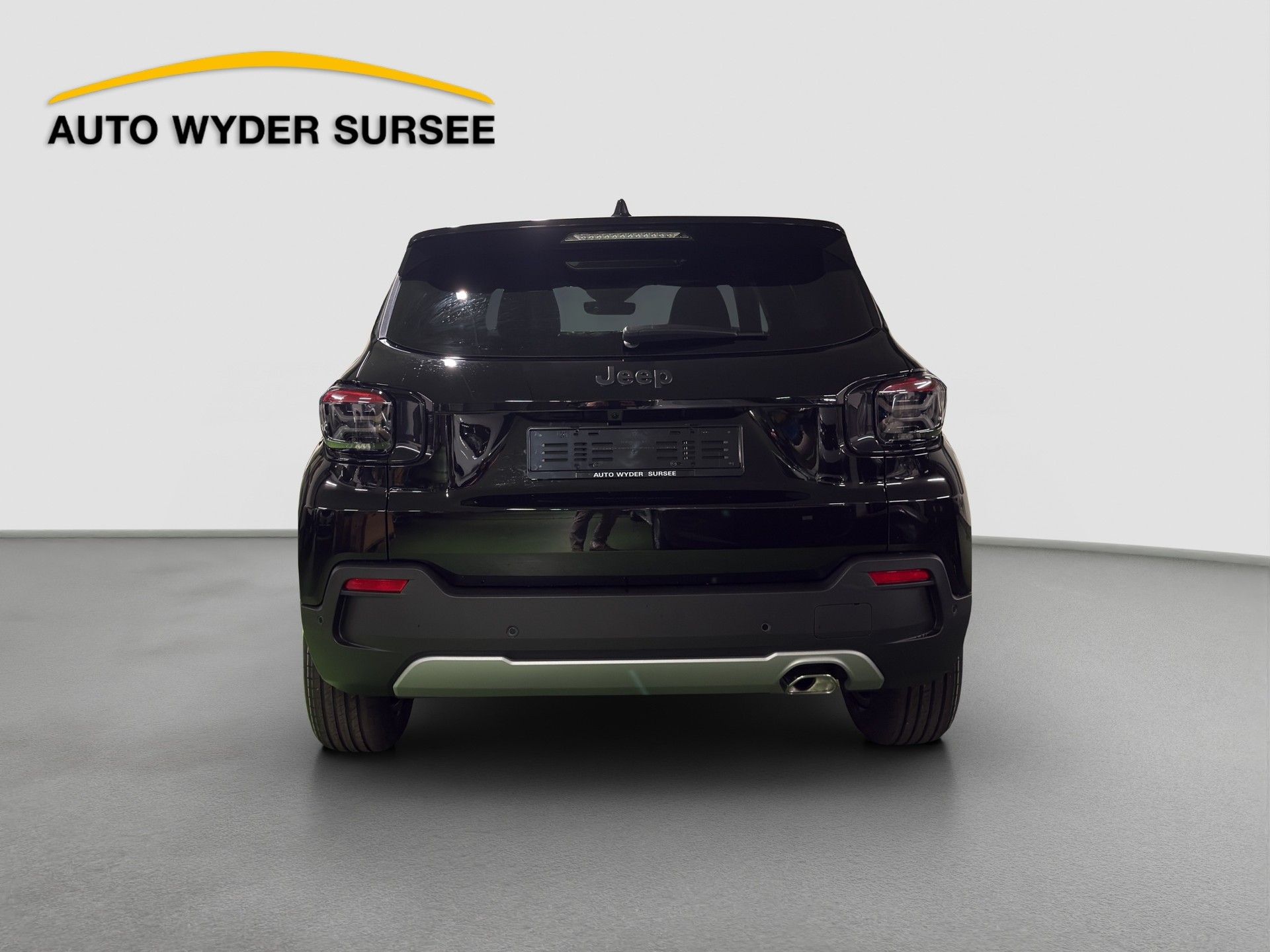 JEEP Avenger 1.2 MHEV Black Edition-image-4