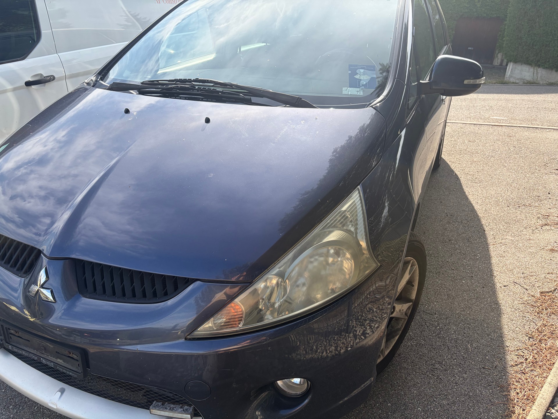 MITSUBISHI Grandis 2.4 16V Motion Automatic-image-1