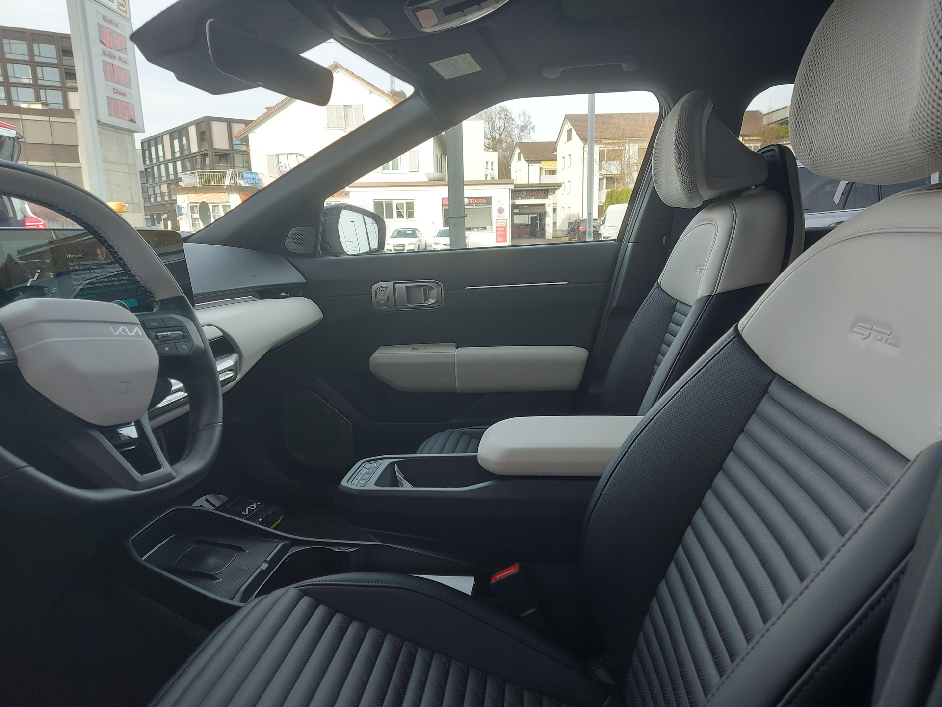 KIA EV4 81 kWh GT-Line-image-7