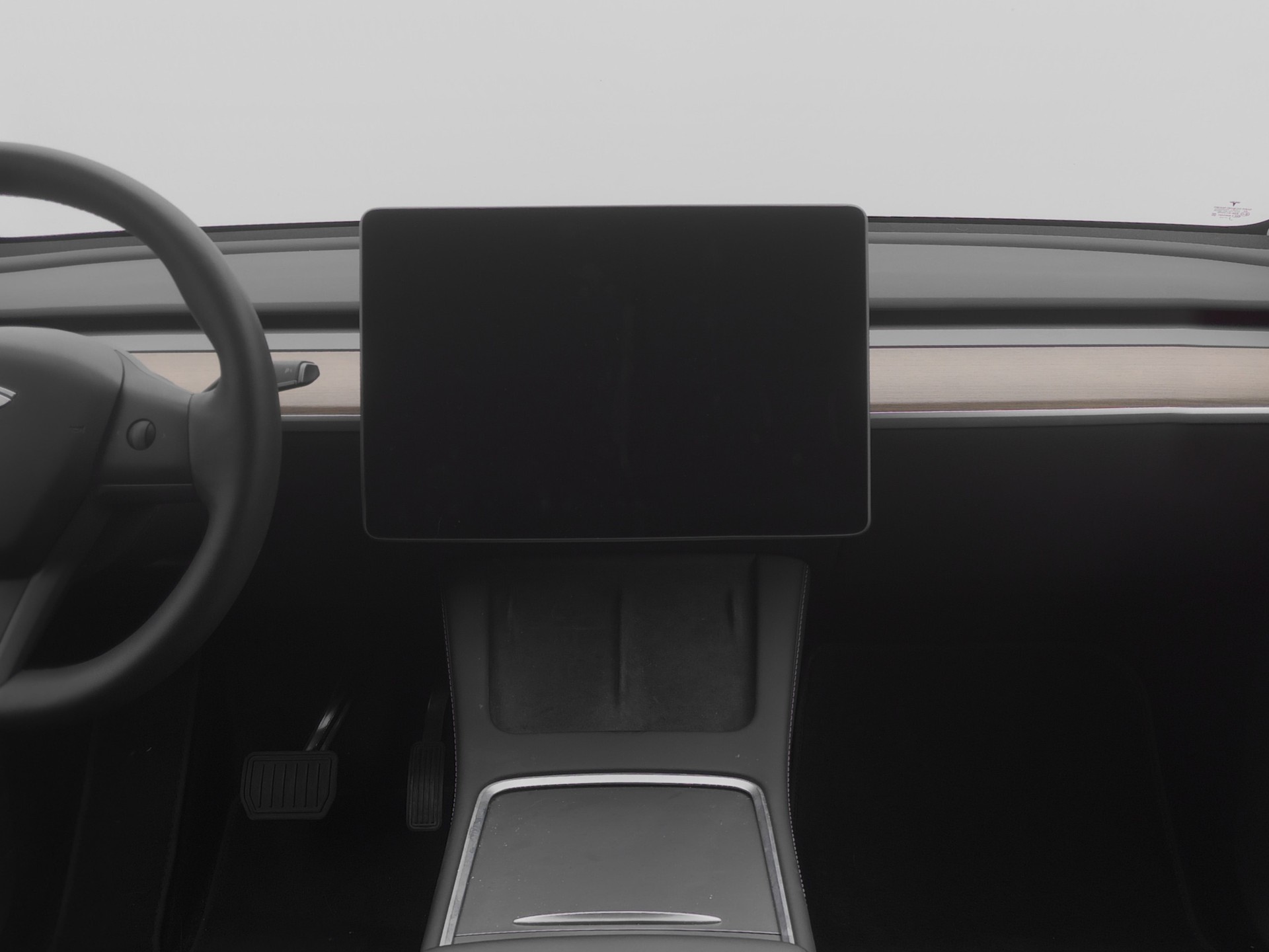 TESLA Model Y Long Range-image-7