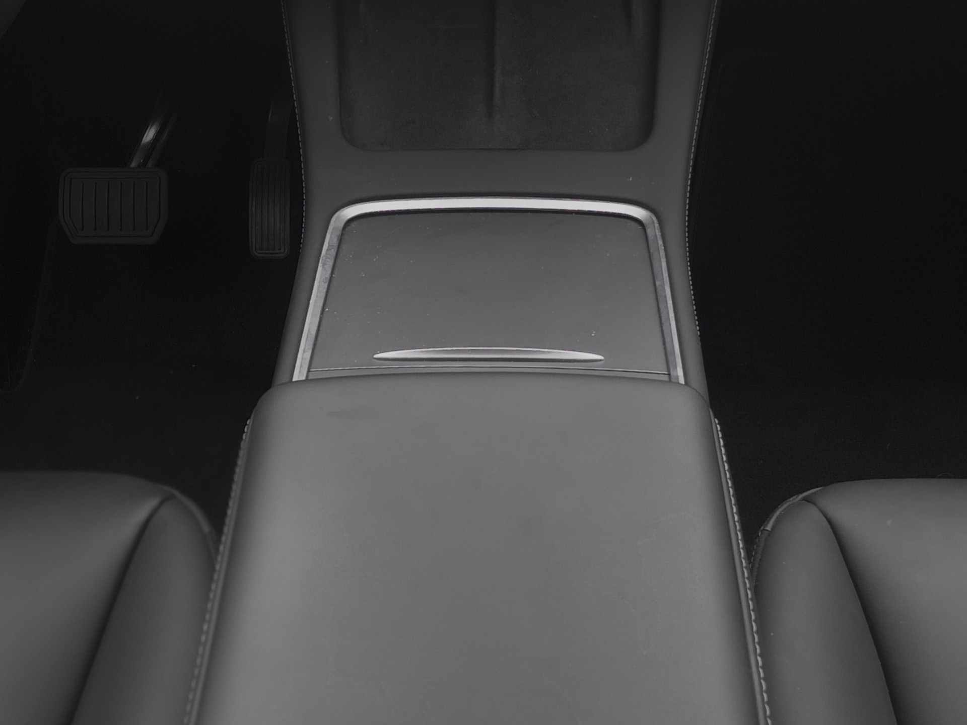TESLA Model Y Long Range-image-8