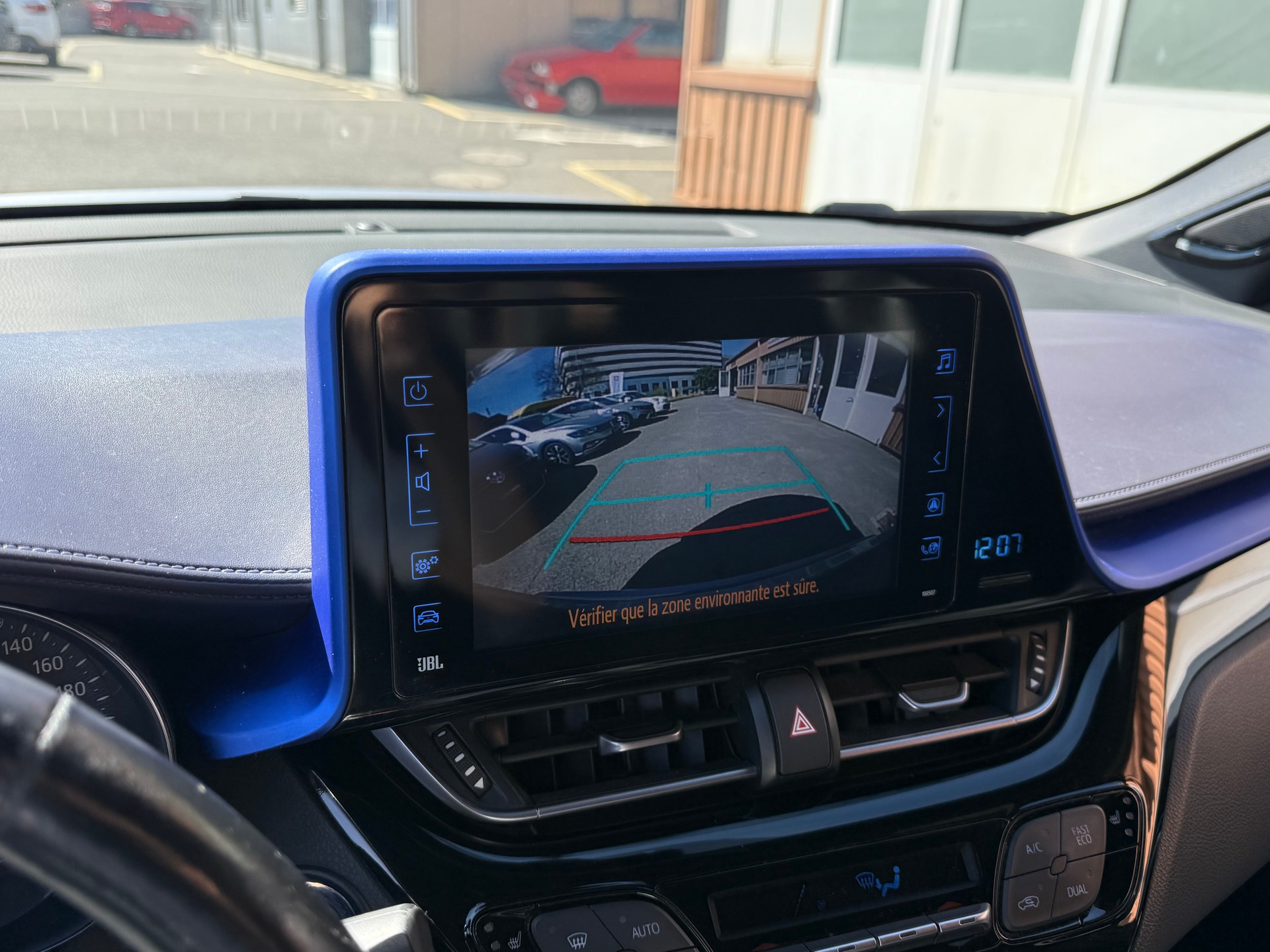 TOYOTA C-HR 1.8 HSD Style CVT-image-11