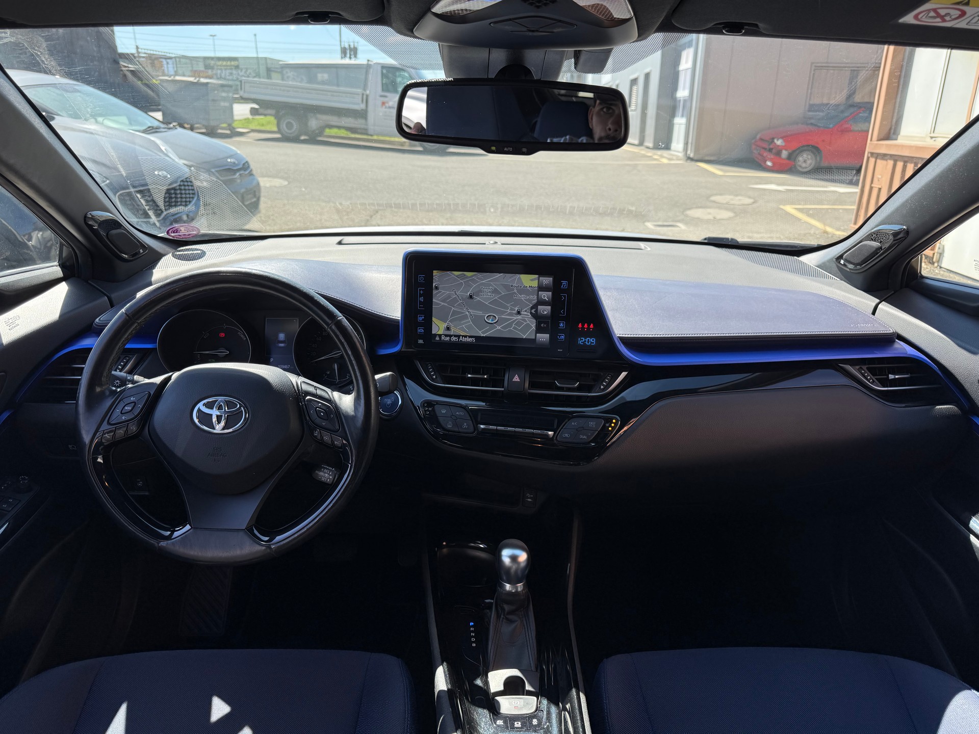 TOYOTA C-HR 1.8 HSD Style CVT-image-13
